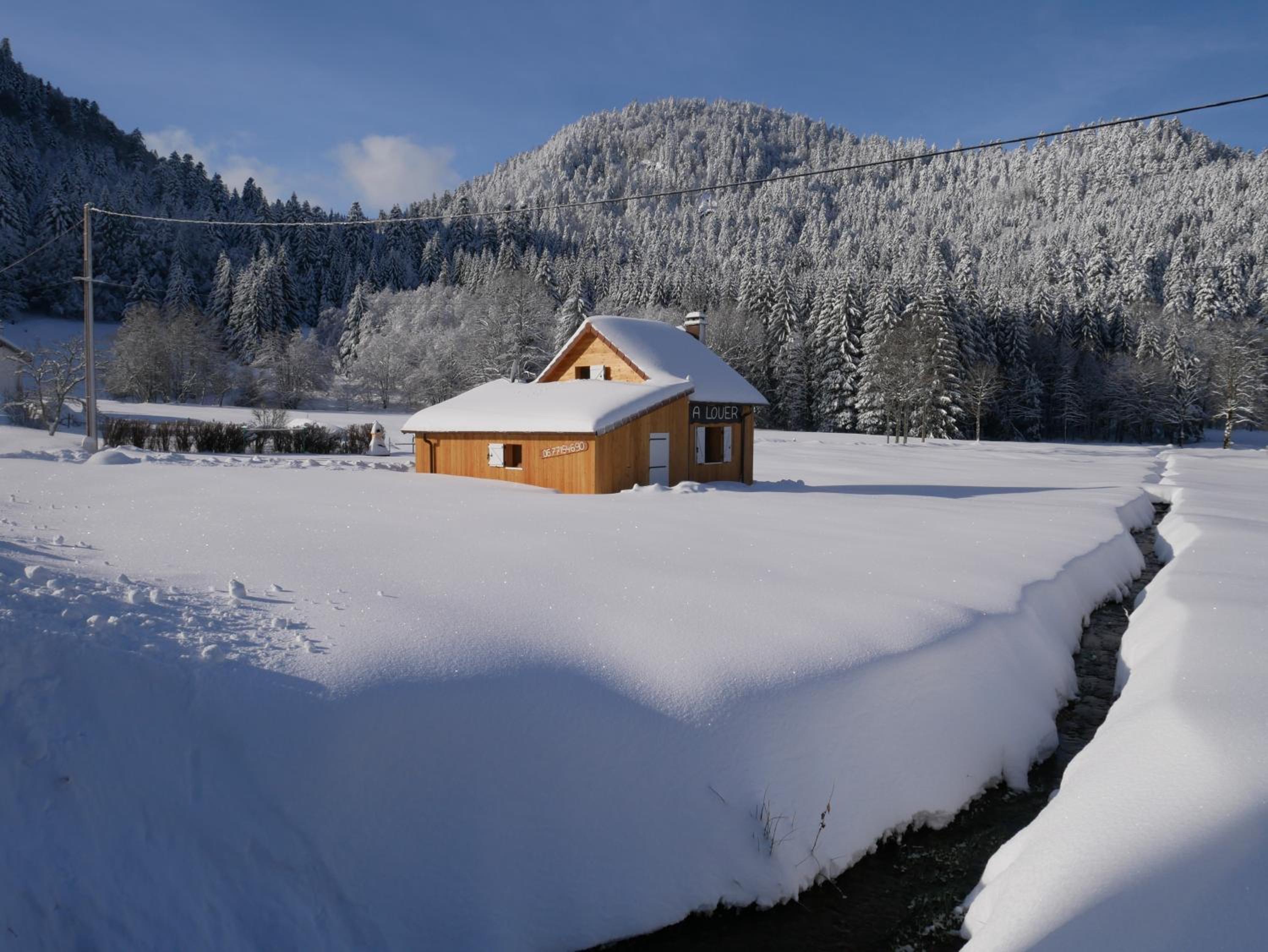 Chalet pour amoureux de la nature avec vue sur le lac de Retournemer photo 3