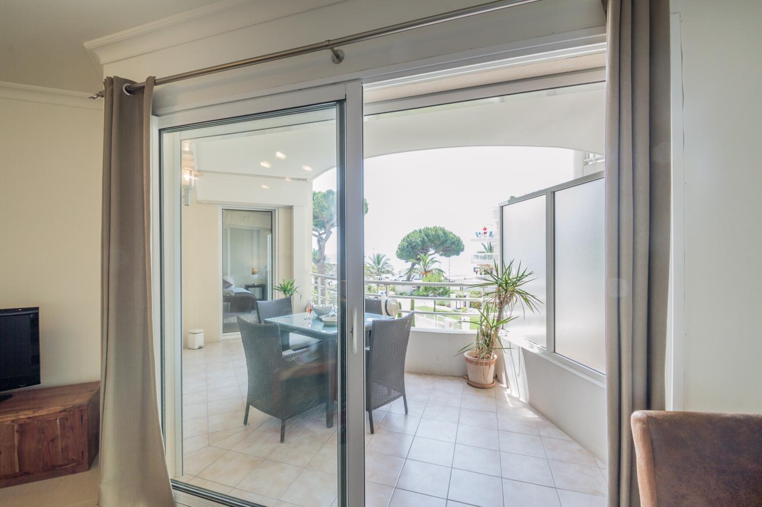 Sunlight Properties - "Kahlua" - Cannes - Sea front photo 4
