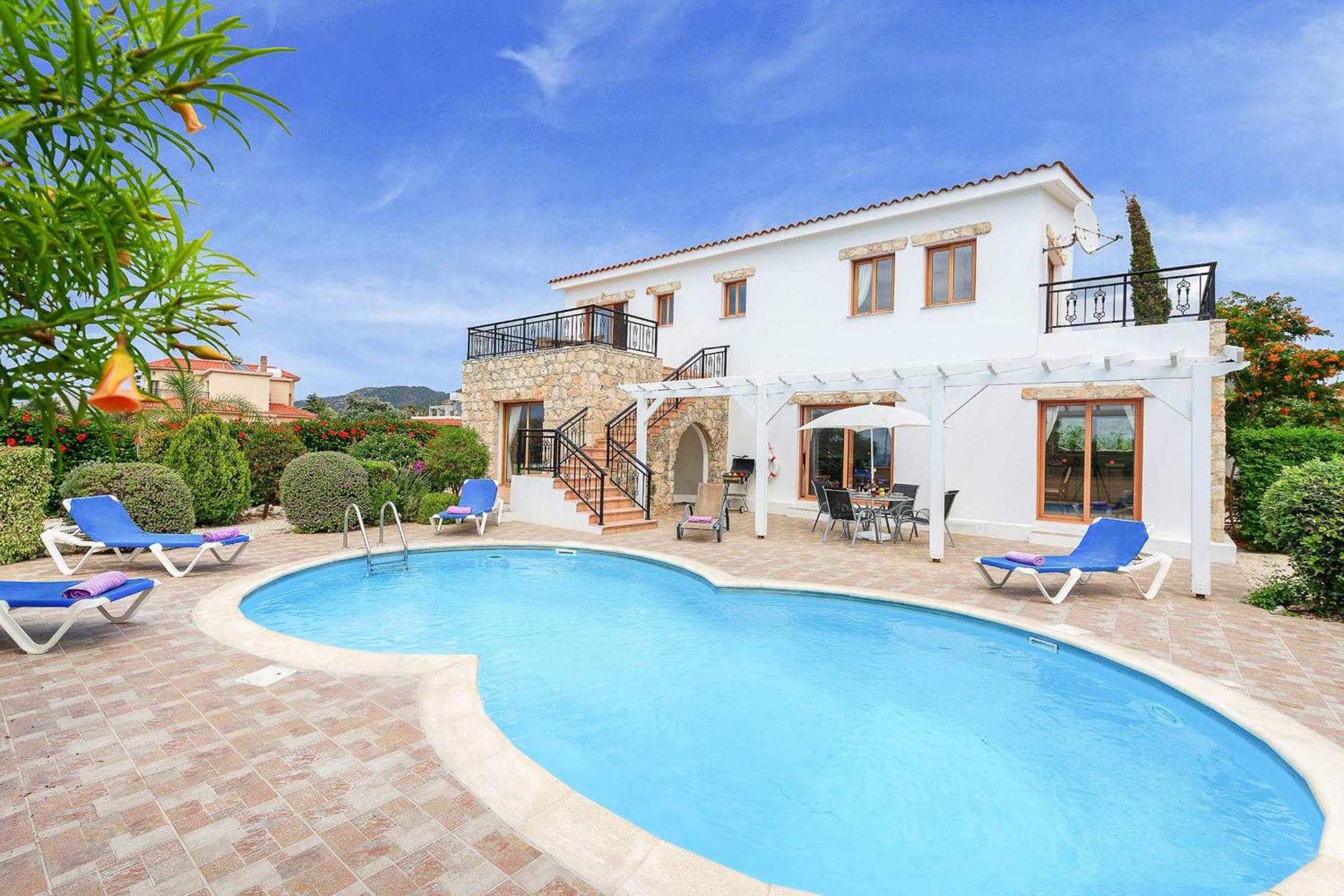 Argaka Beach Villa