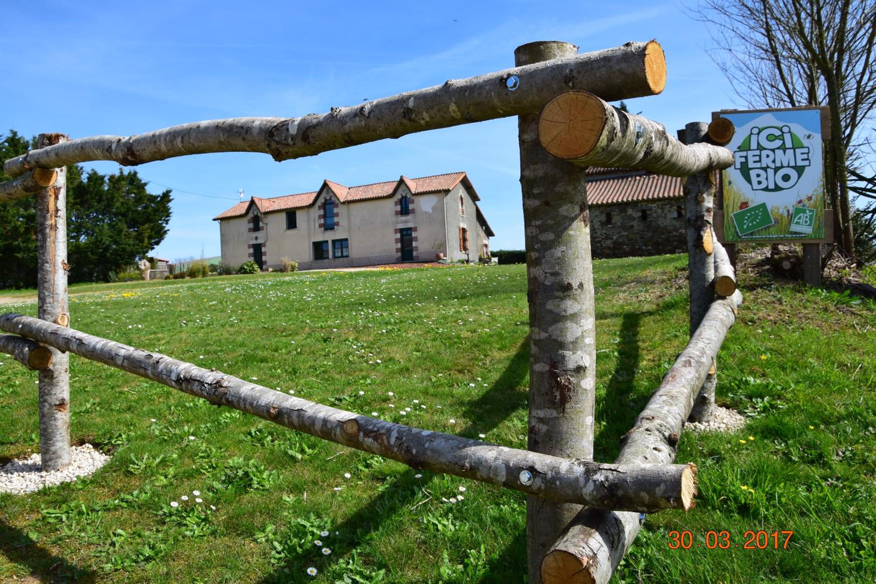 A la Haute Bouillere view 2