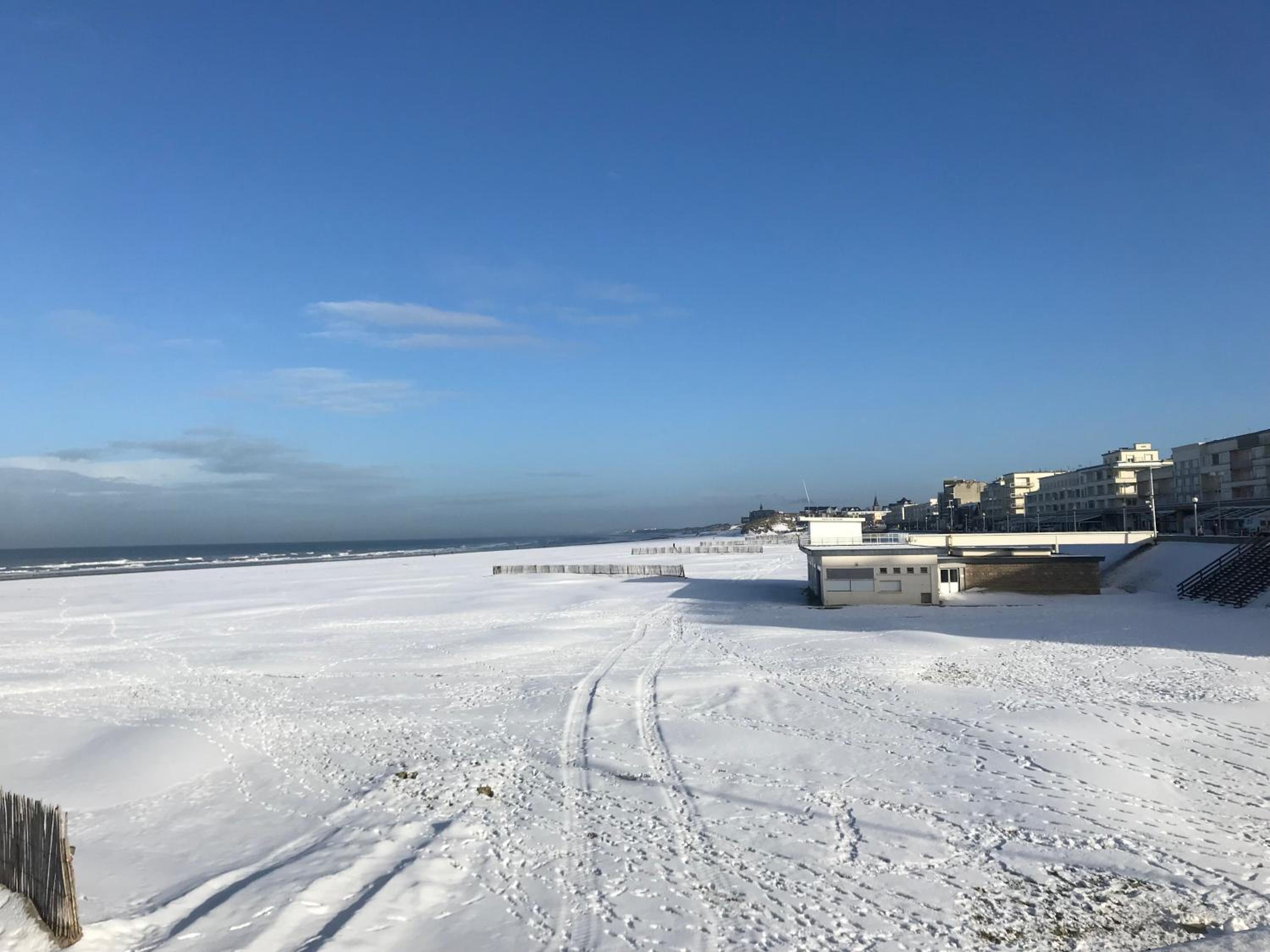 Rénové Appartement à 30 m de la plage - balcon - lumineux - wifi - Le Cérès 2 view 4