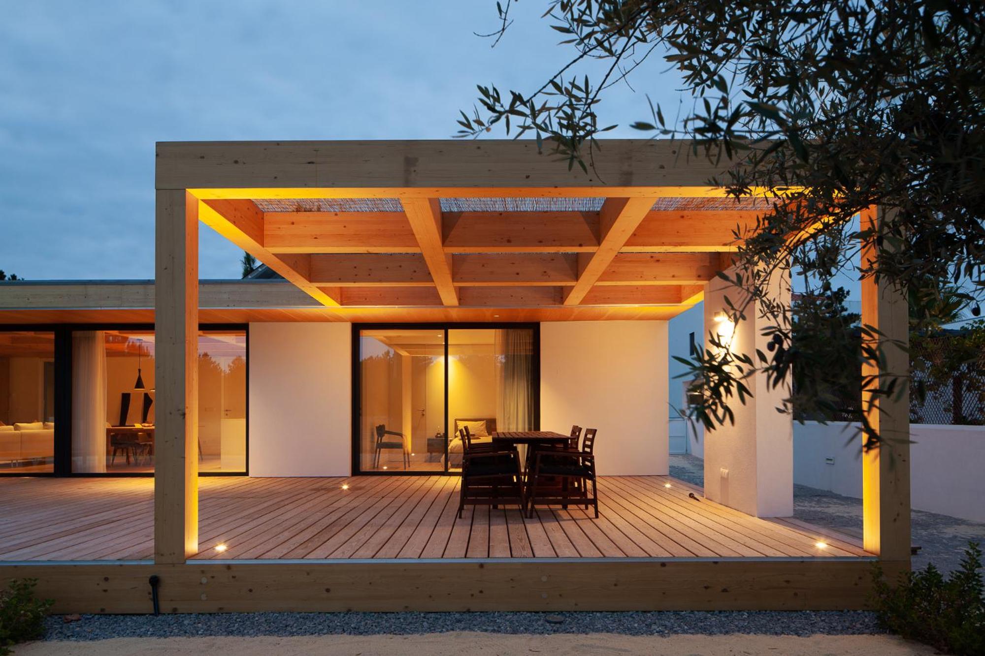 Casa das Pérgolas view 2