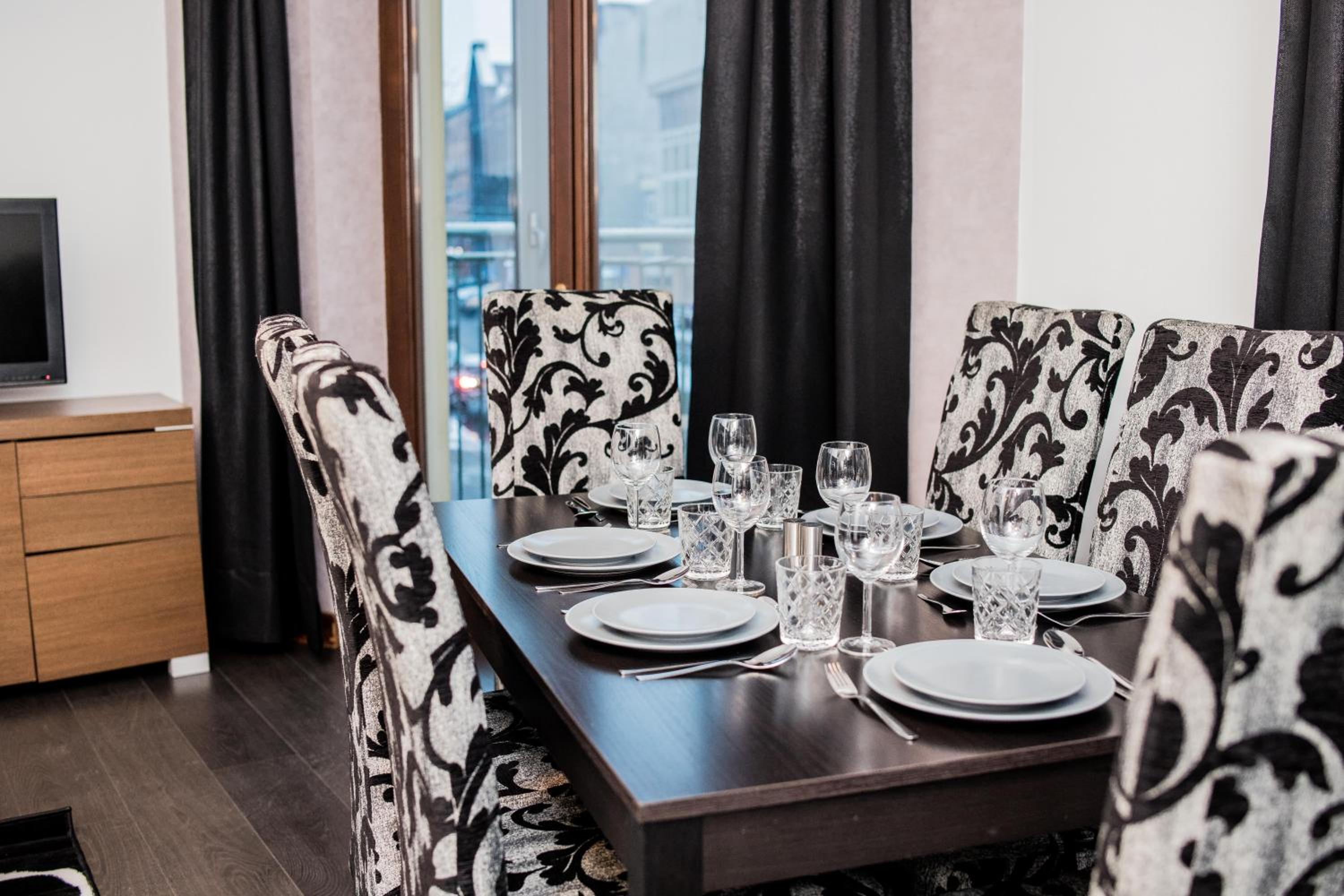 CracWoW VIP Apartment