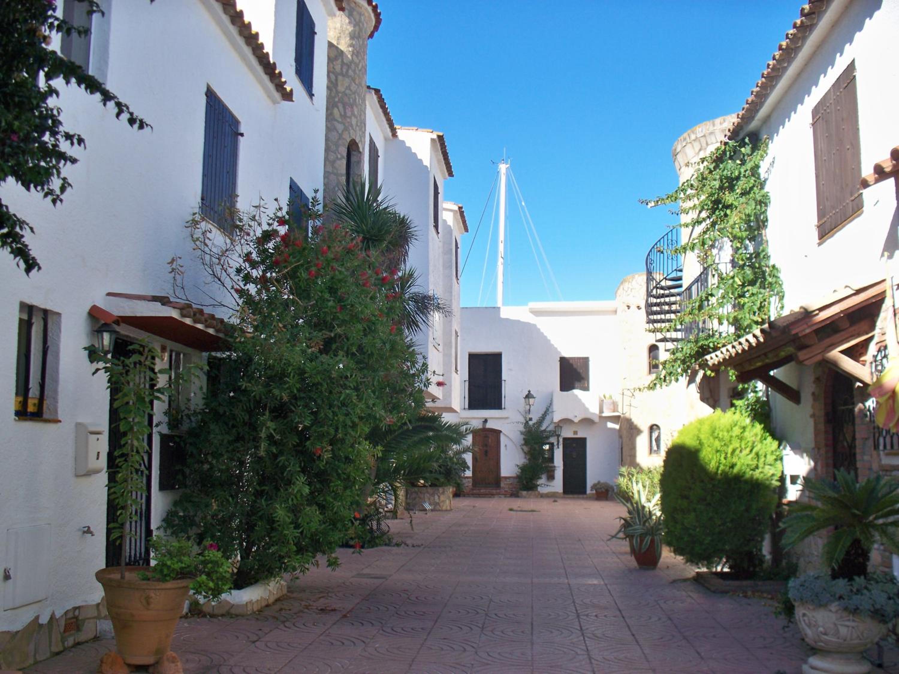 K.C.G.MARINA photo 2