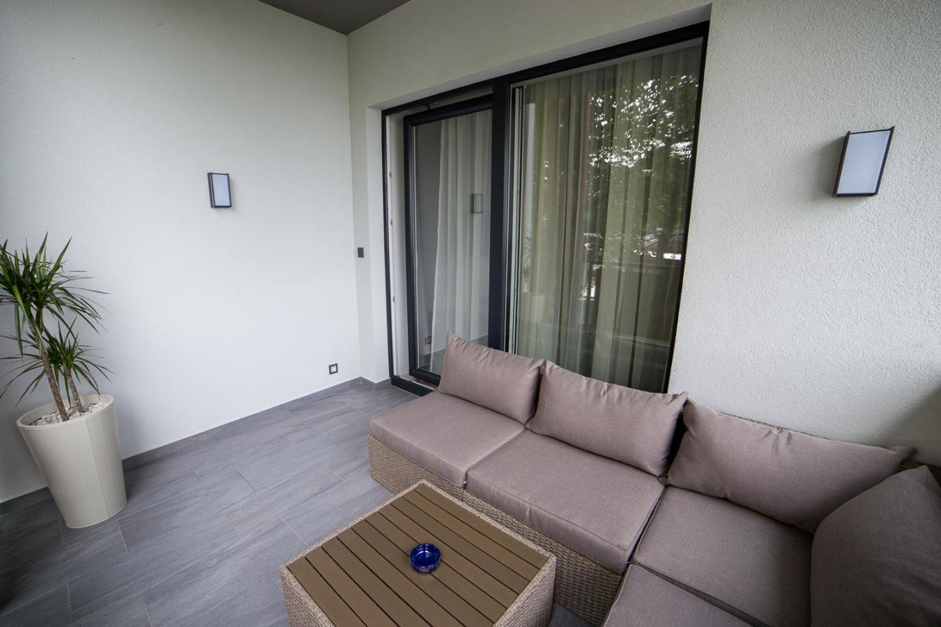Villa Mango 2 view 3