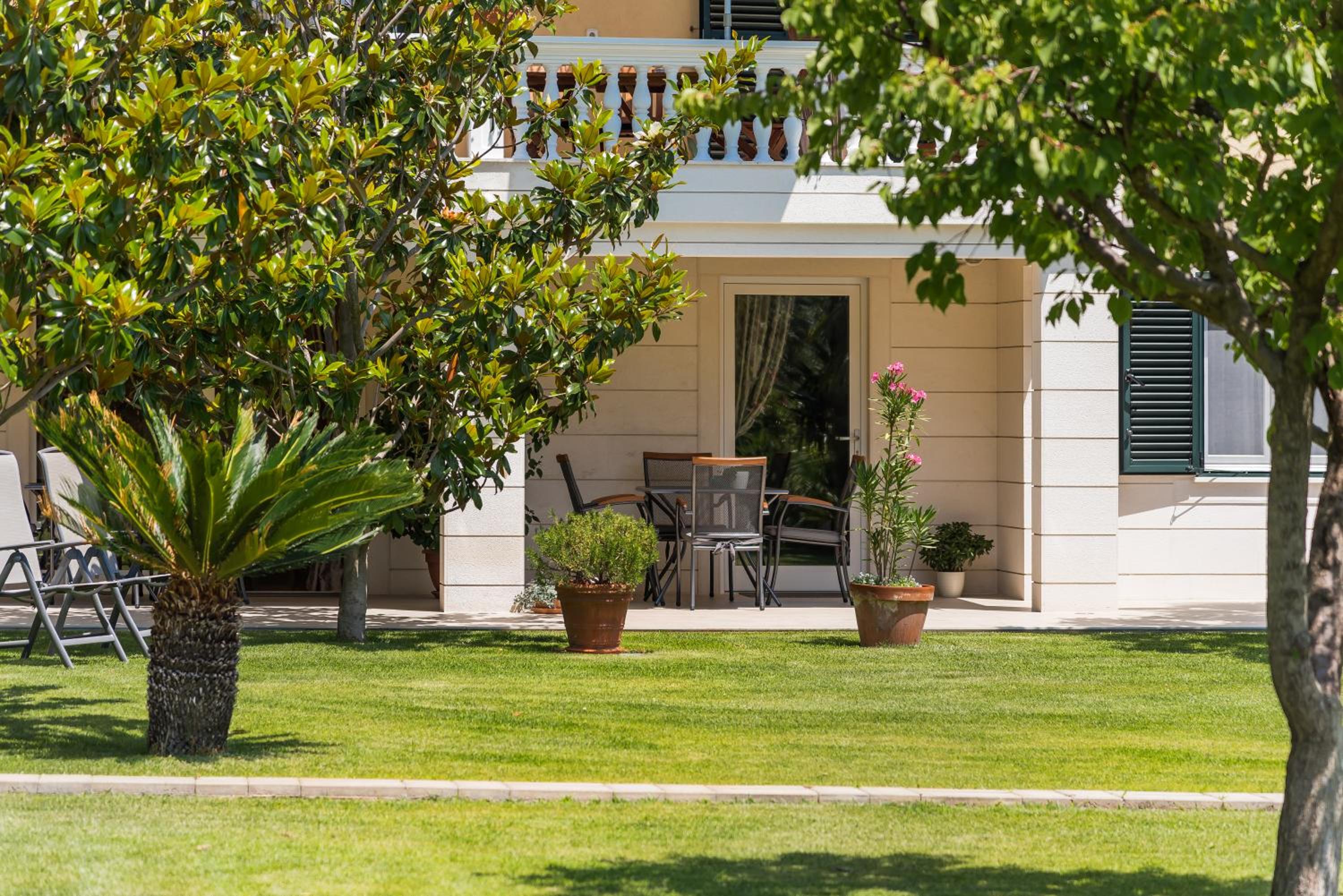 Villa Slavica 1
