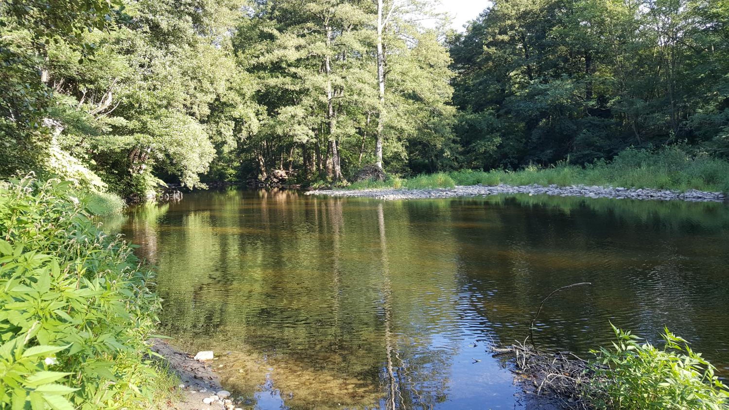 Camping Les Berges Du Doux