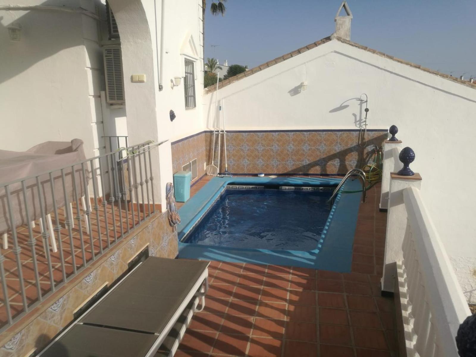 ADOSADO EN NERJA URB FLAMINGO photo 2