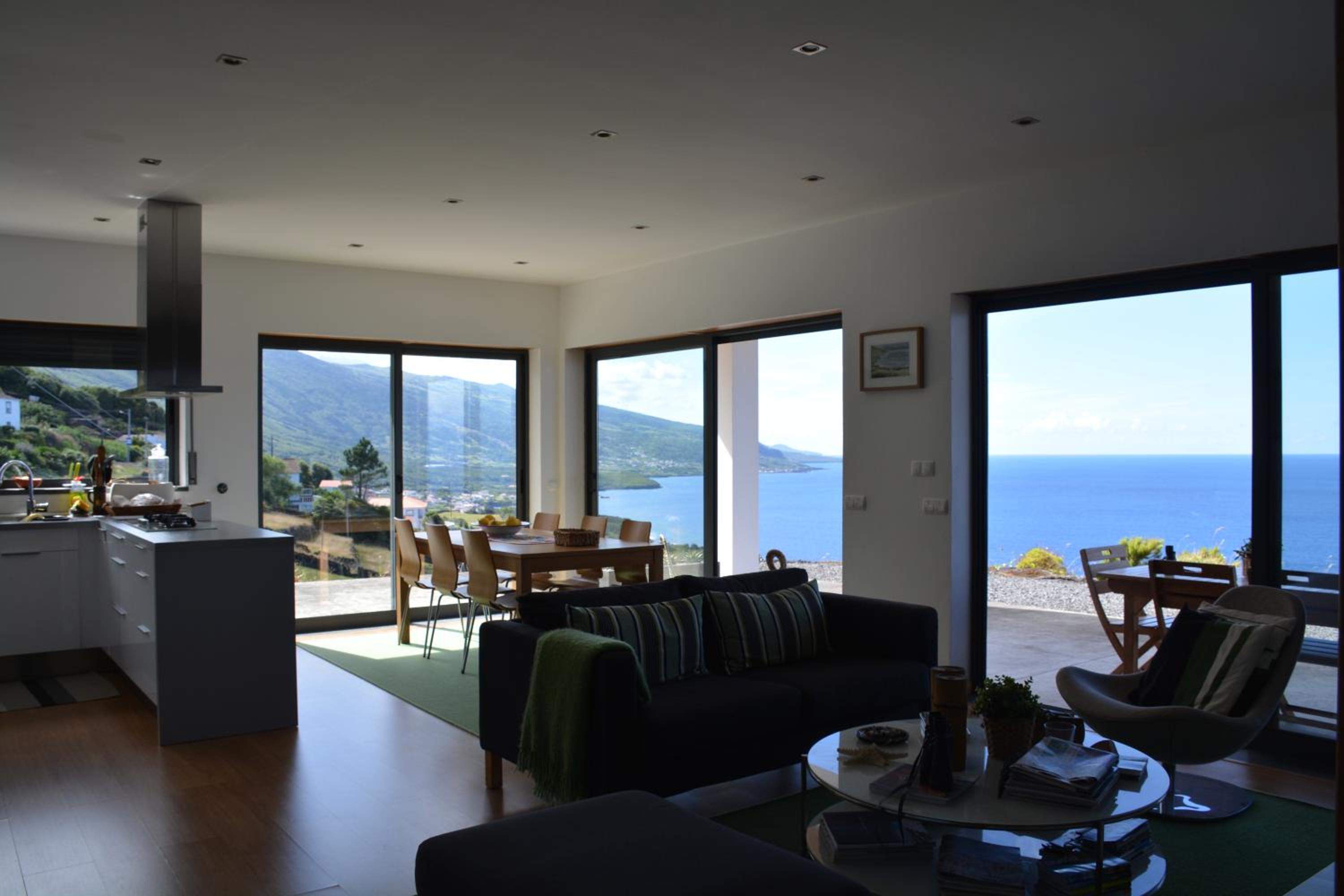 Hotel Villa Atlantic Window