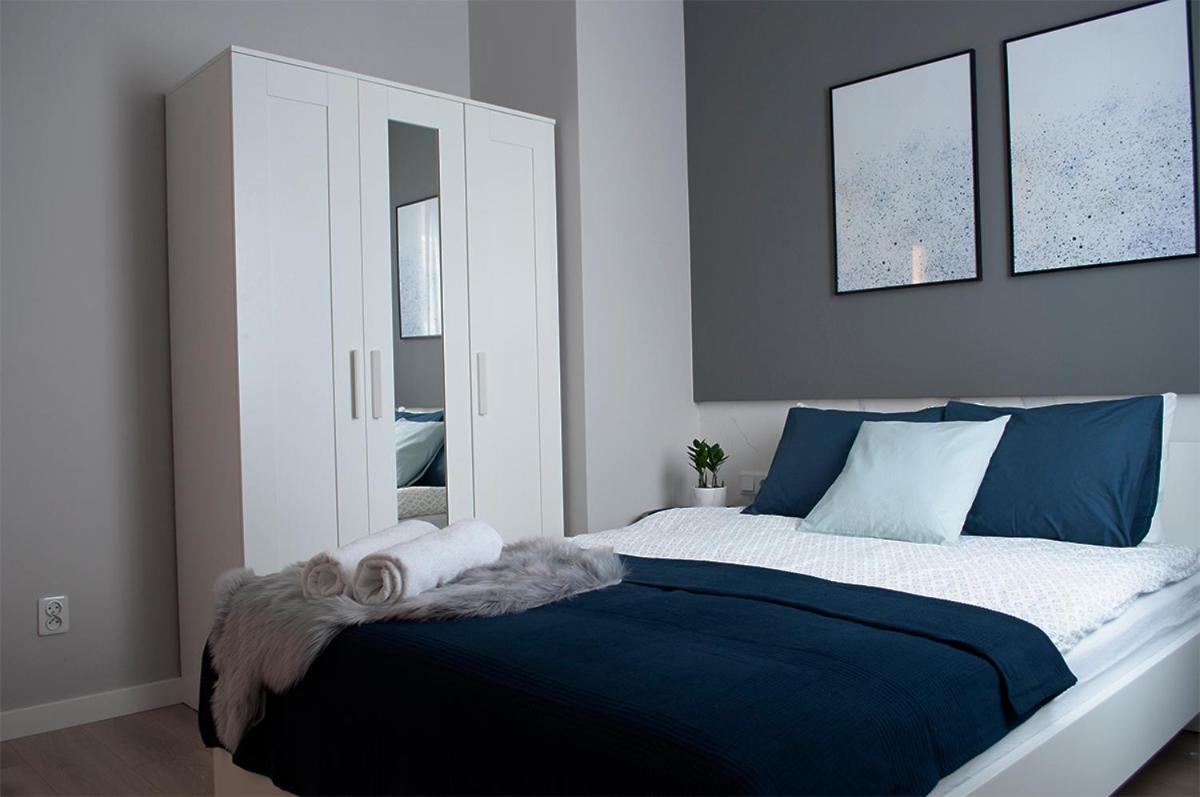 NavyBlue apartment Cracow free parking TV
