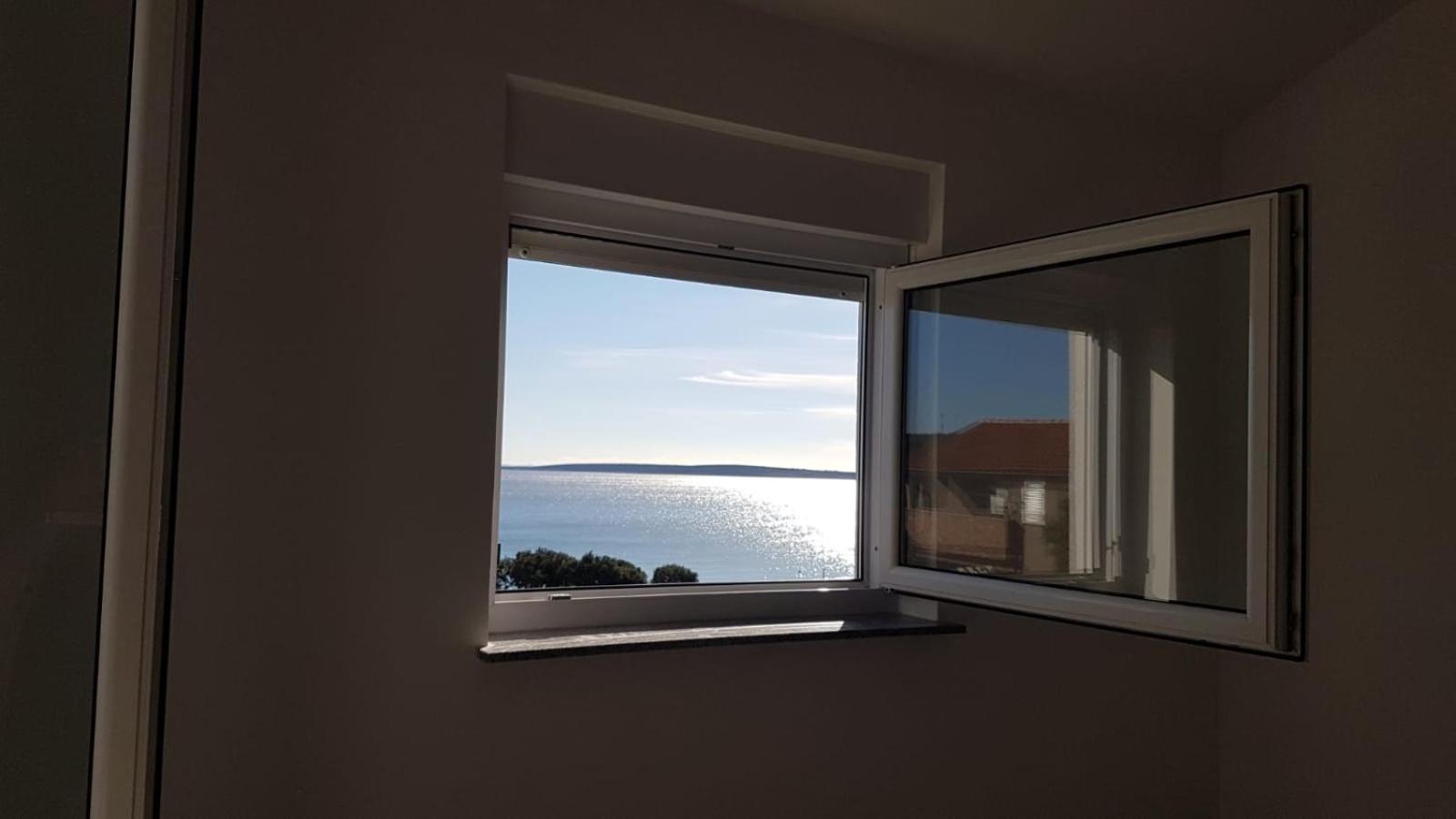 Apartment Sunset Mandre view 3