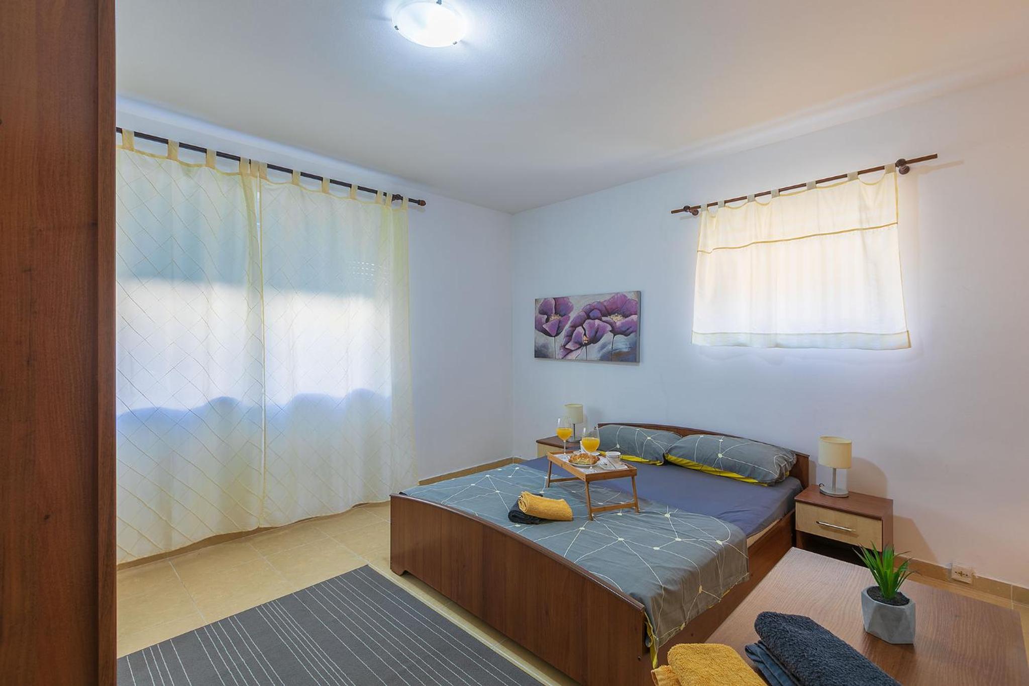 Polias apartment (near amphitheater)