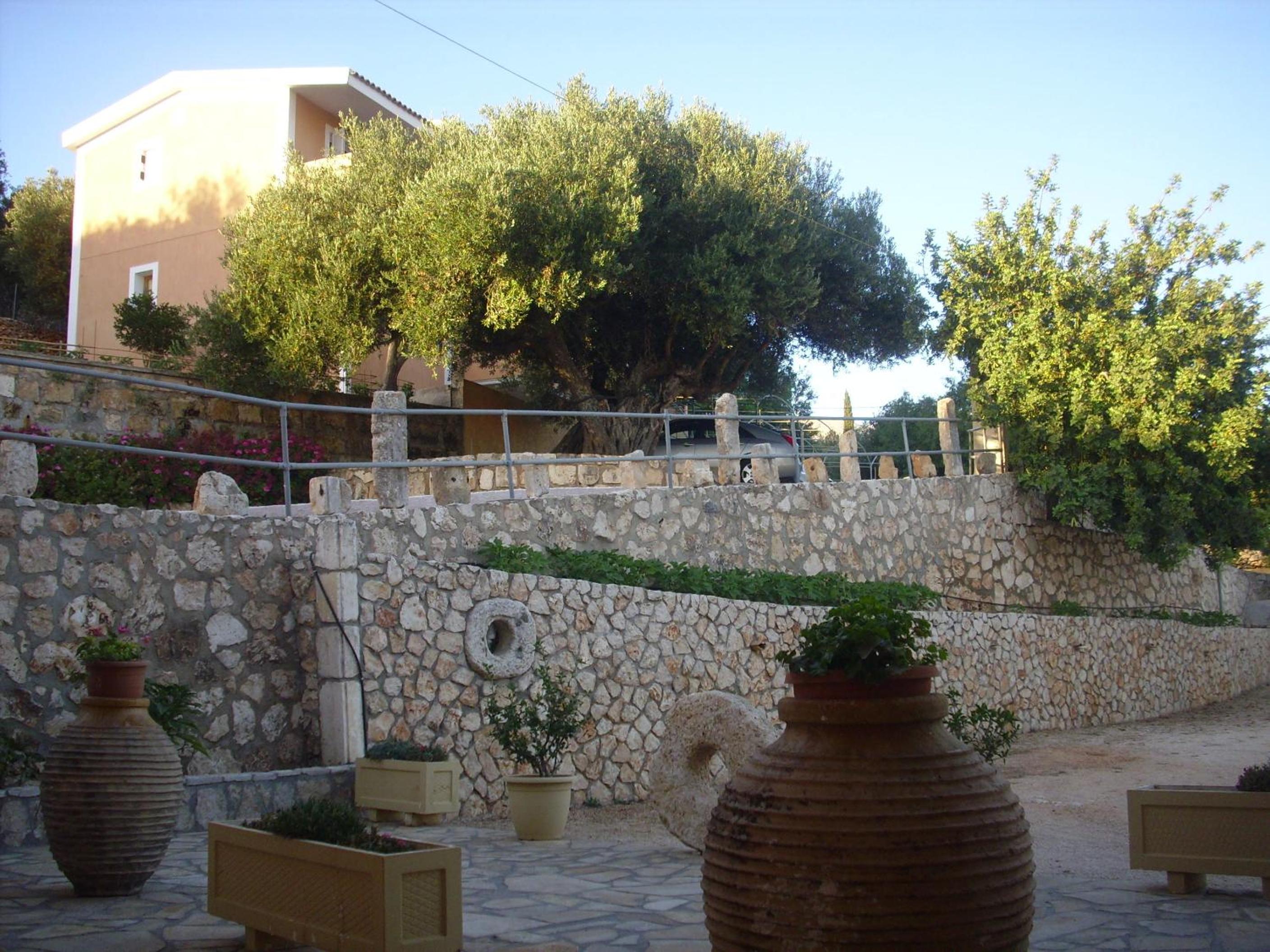 Asteras Studios