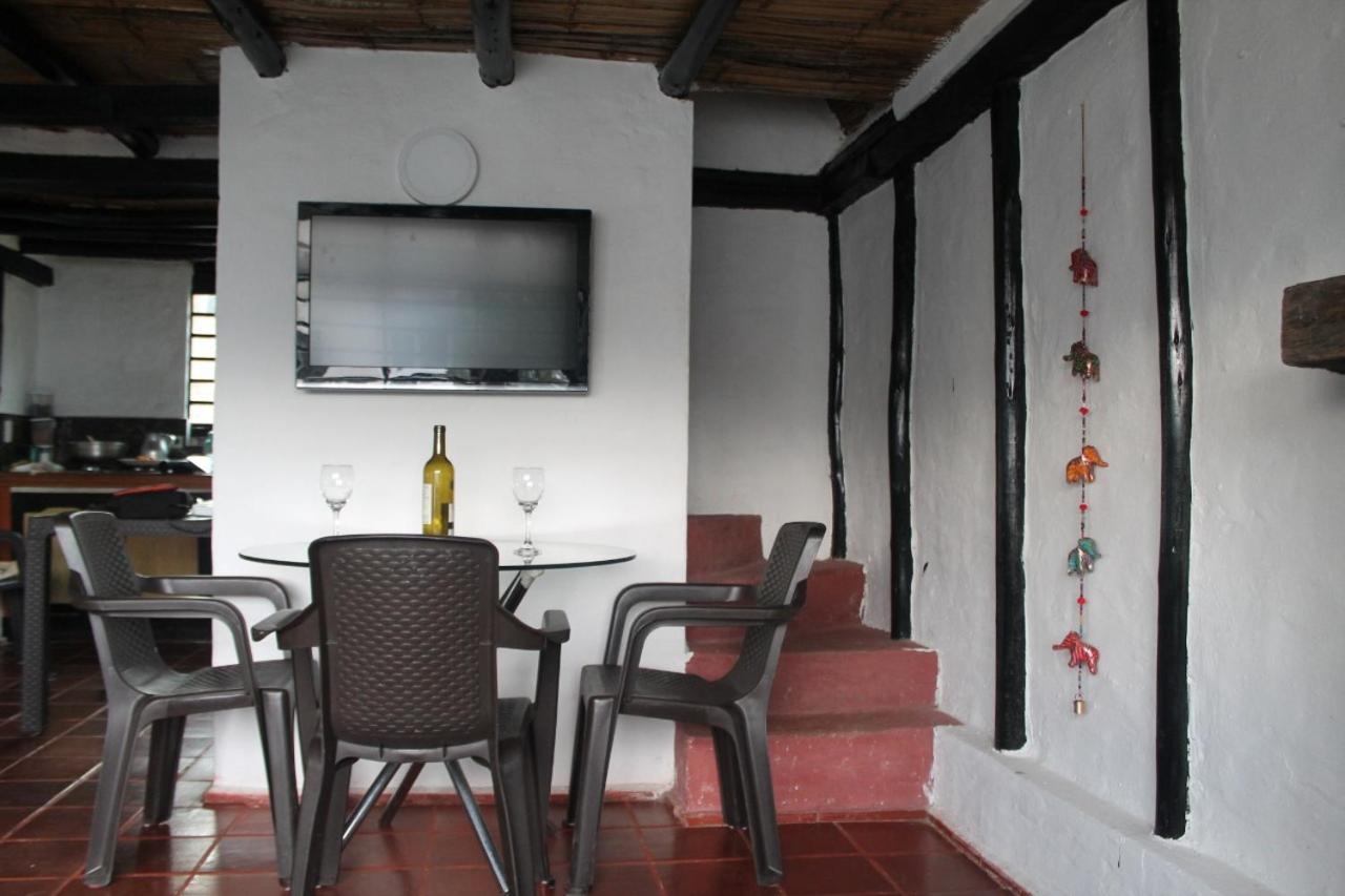 Chalet Guatavita - Tominé. La Casa Amarilla