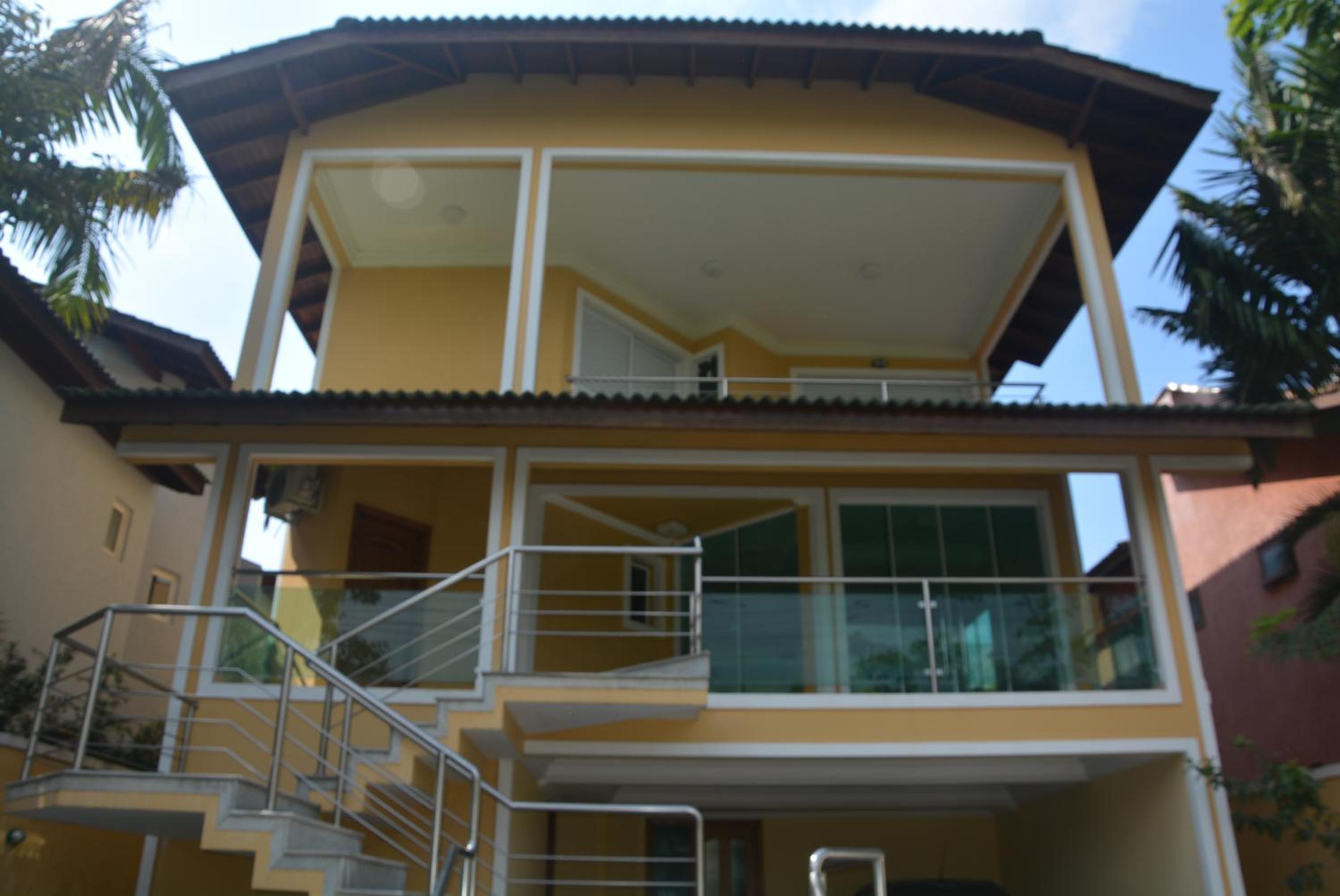 CASA COND HANGA ROA BERTIOGA 4 Func