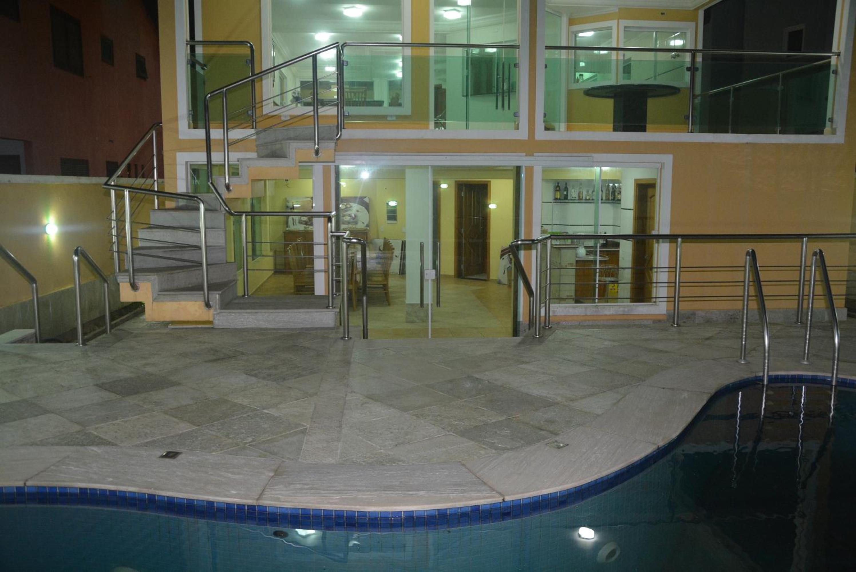 CASA COND HANGA ROA BERTIOGA 4 Func