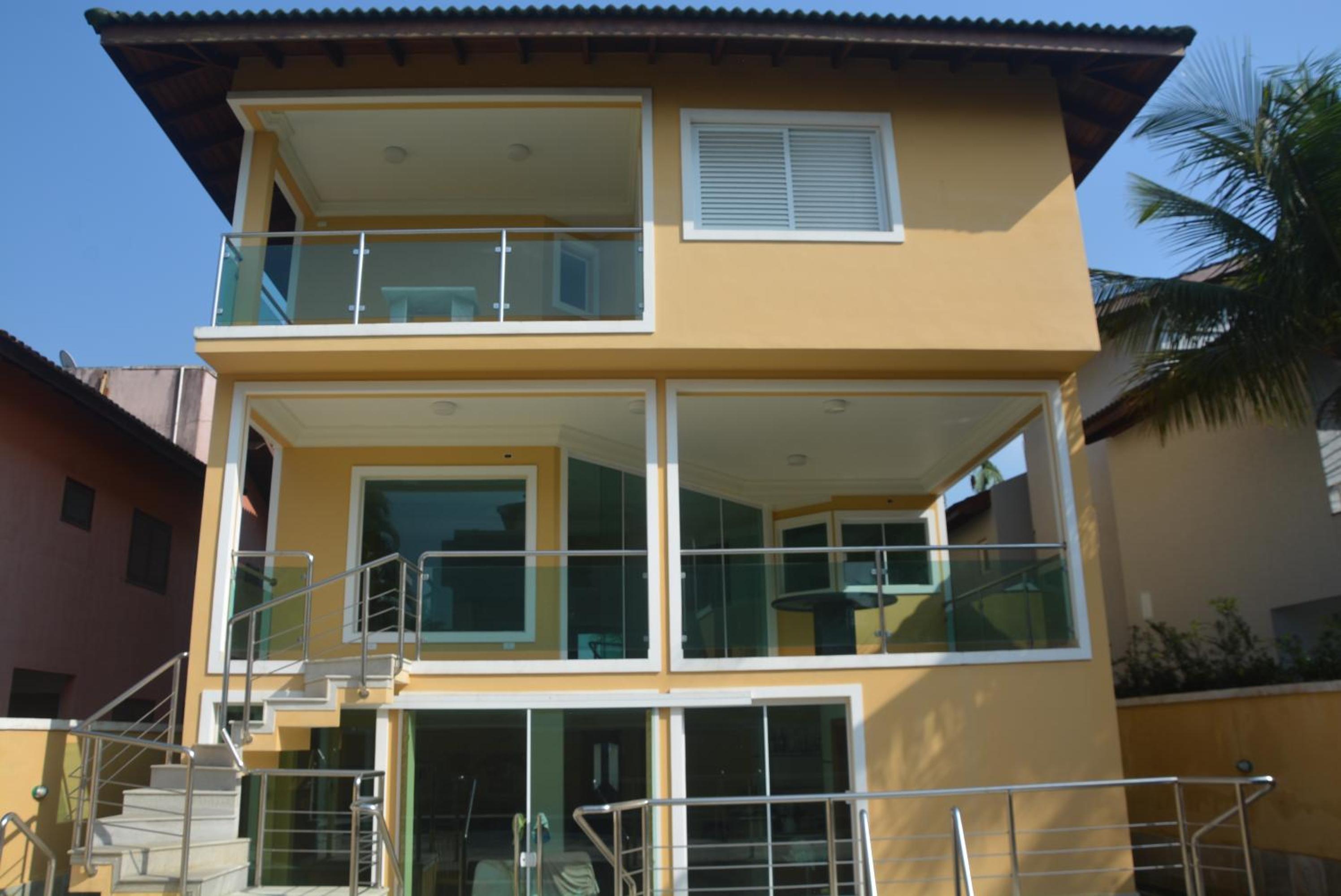 CASA COND HANGA ROA BERTIOGA 4 Func