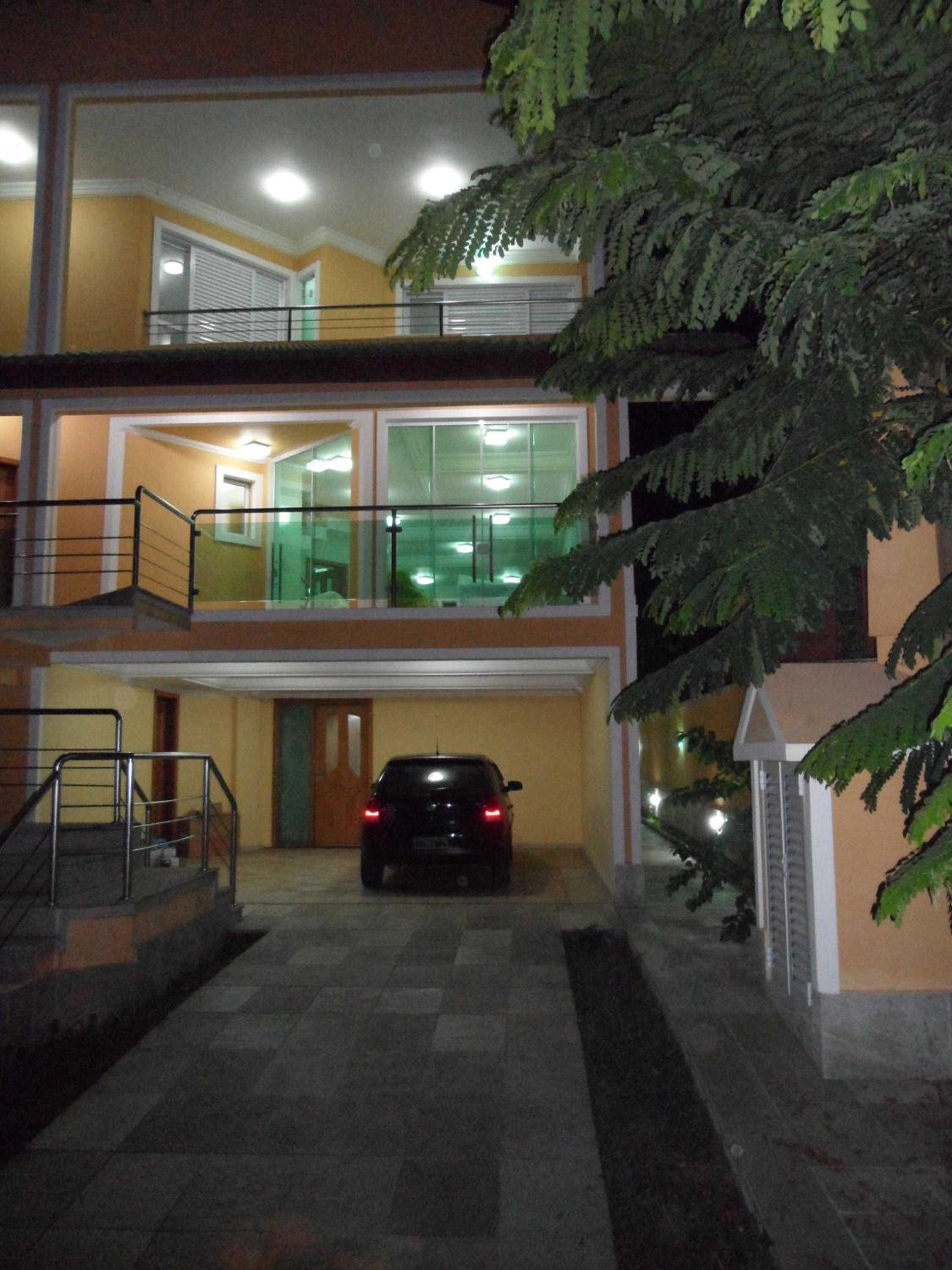 CASA COND HANGA ROA BERTIOGA 4 Func