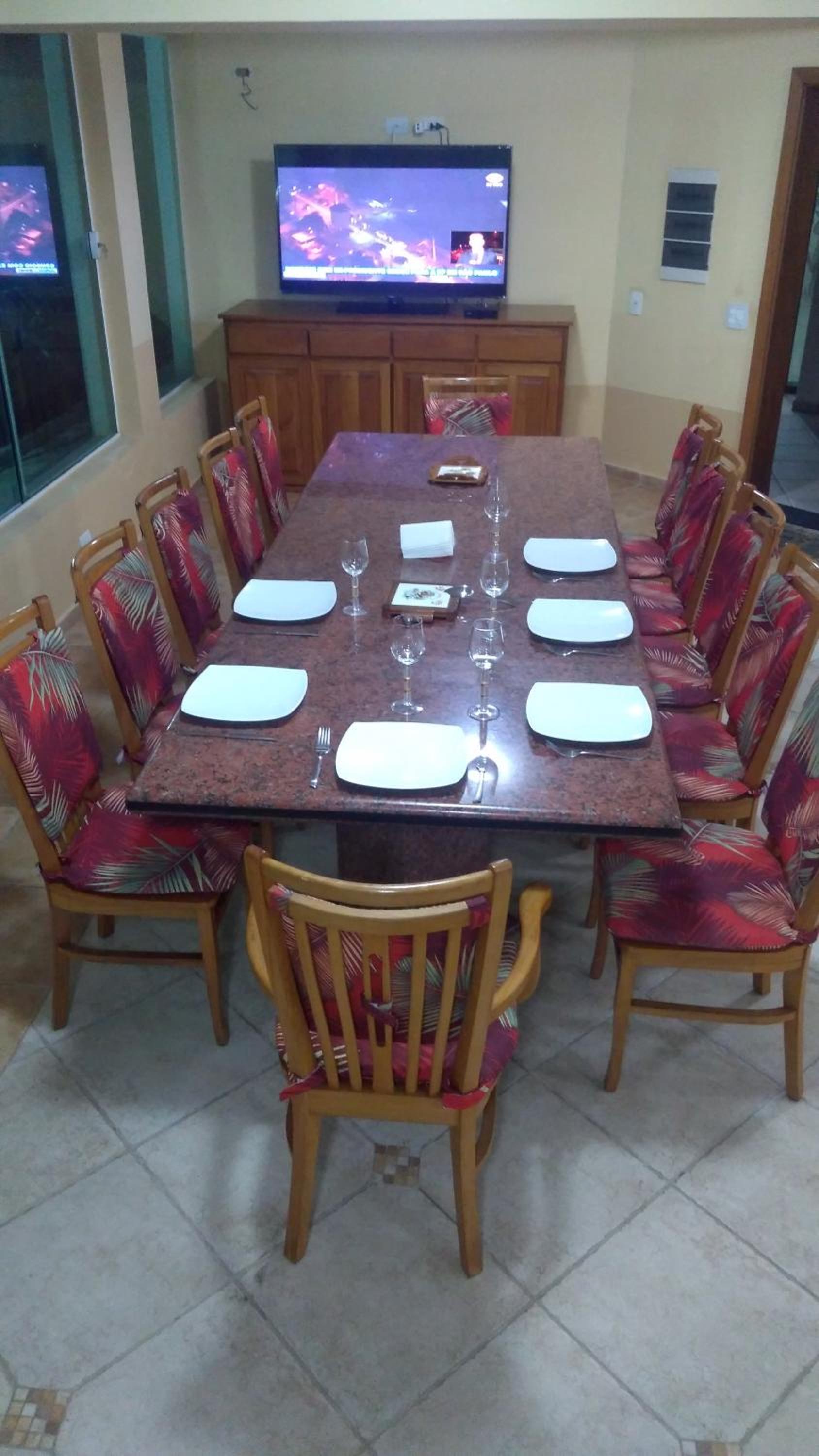 CASA COND HANGA ROA BERTIOGA 4 Func