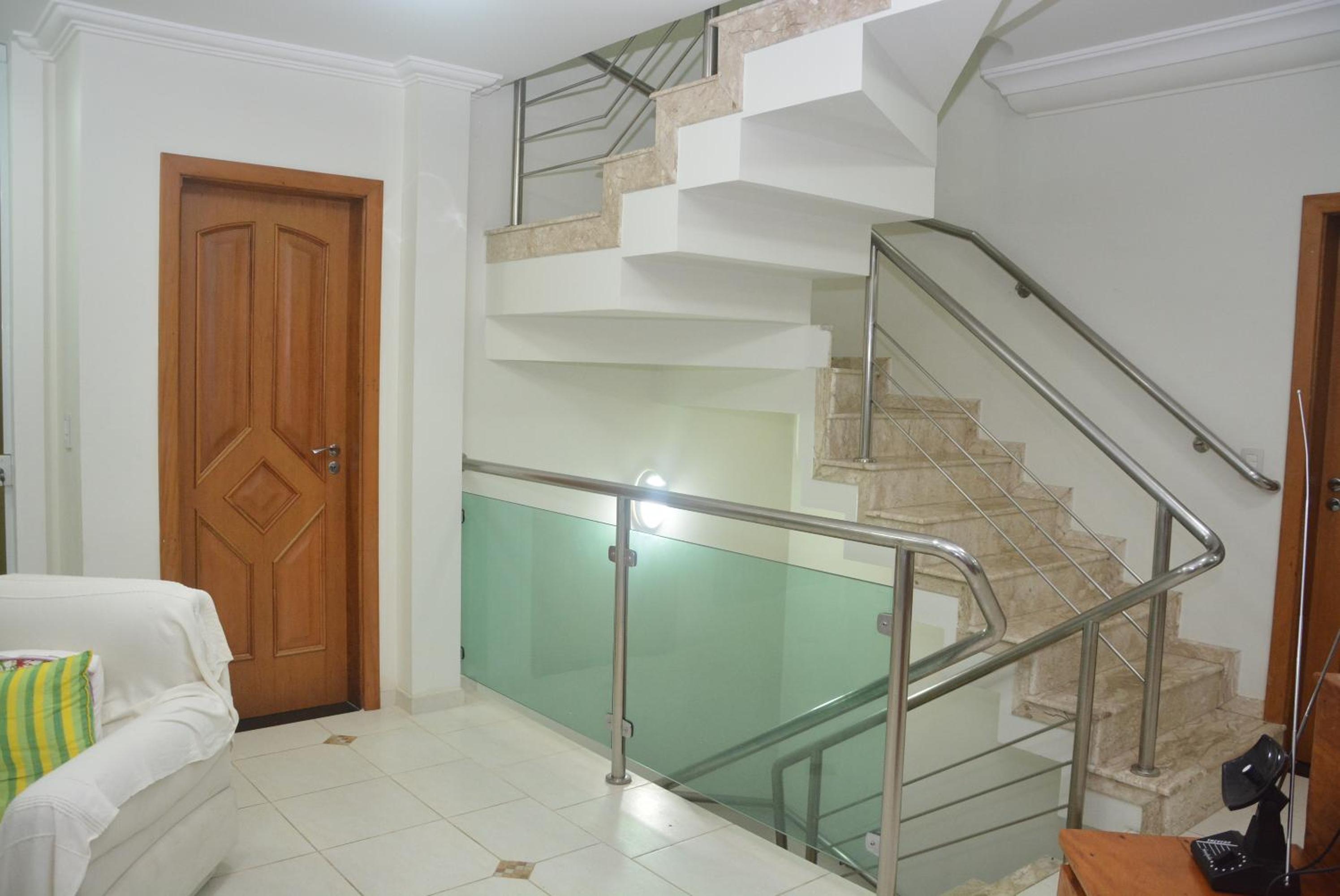 CASA COND HANGA ROA BERTIOGA 4 Func