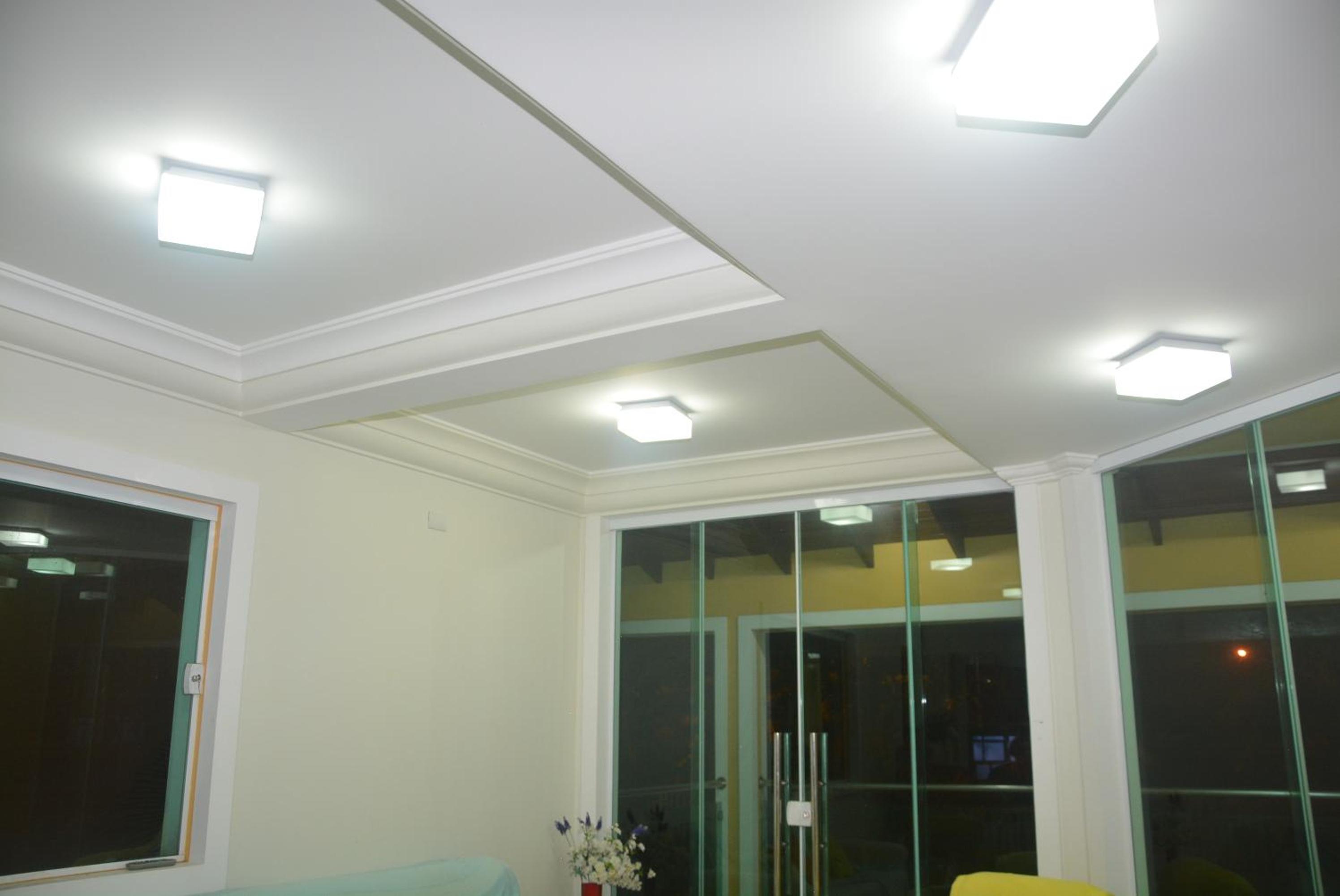 CASA COND HANGA ROA BERTIOGA 4 Func