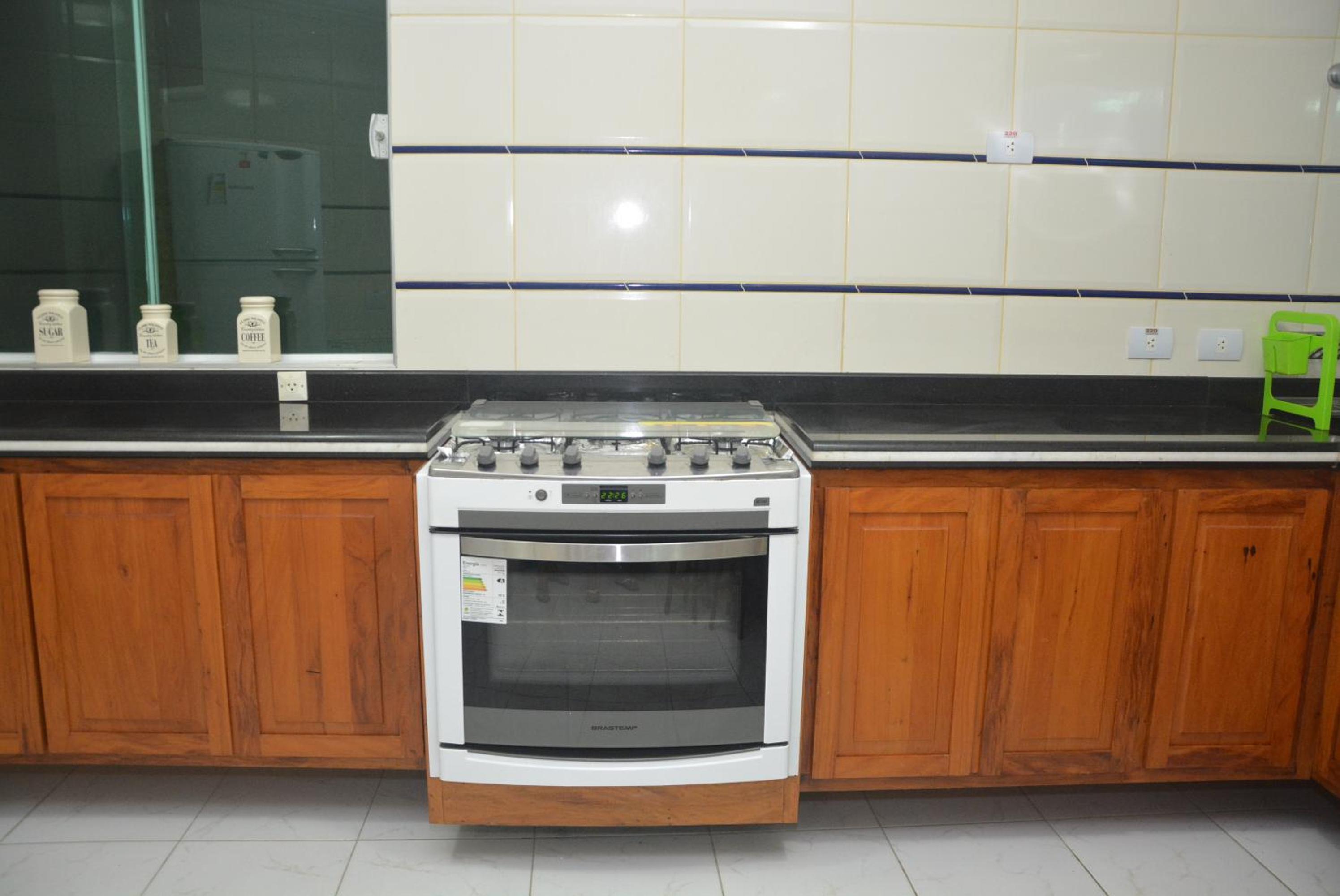 CASA COND HANGA ROA BERTIOGA 4 Func