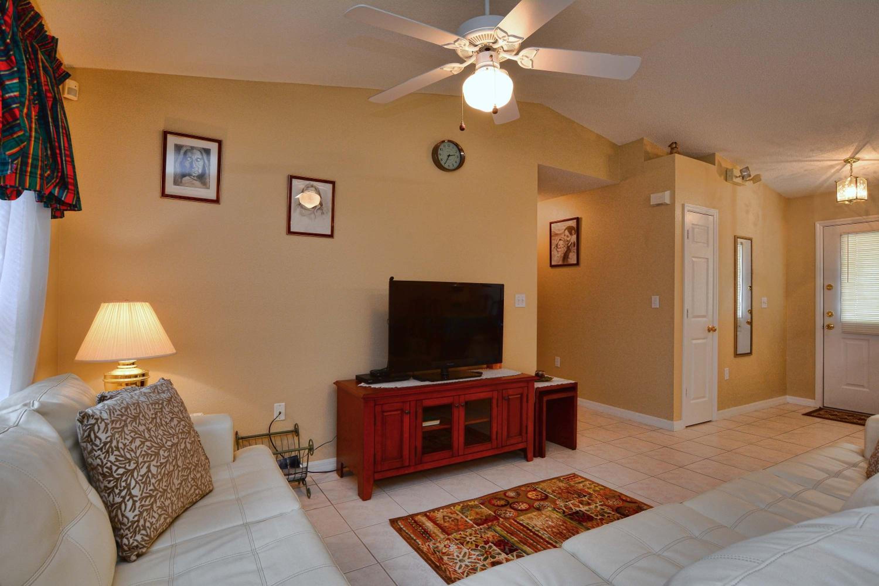 Greater Groves - 3 Bedrooms House w/pool-5205GG