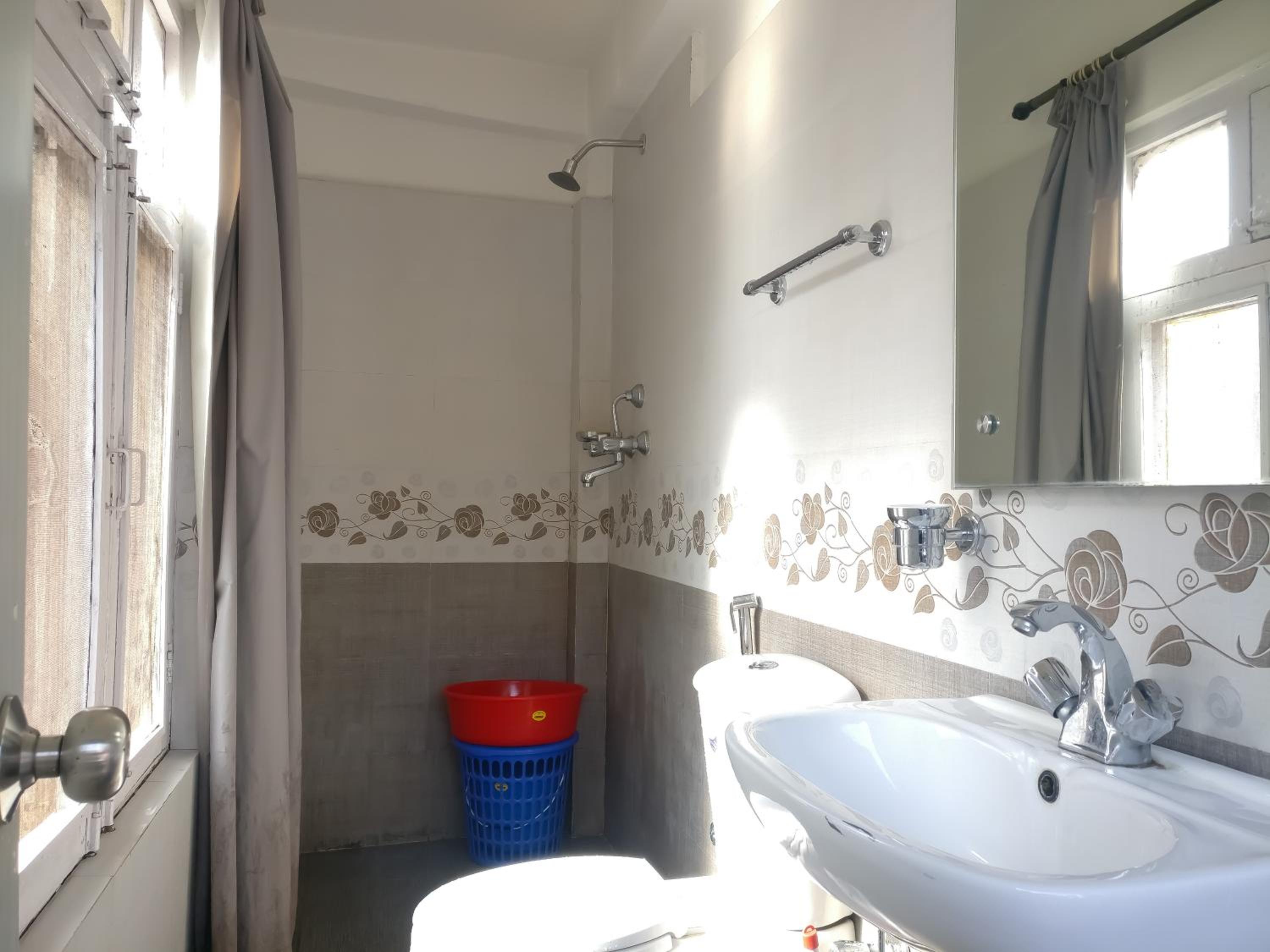 Sun Apartment