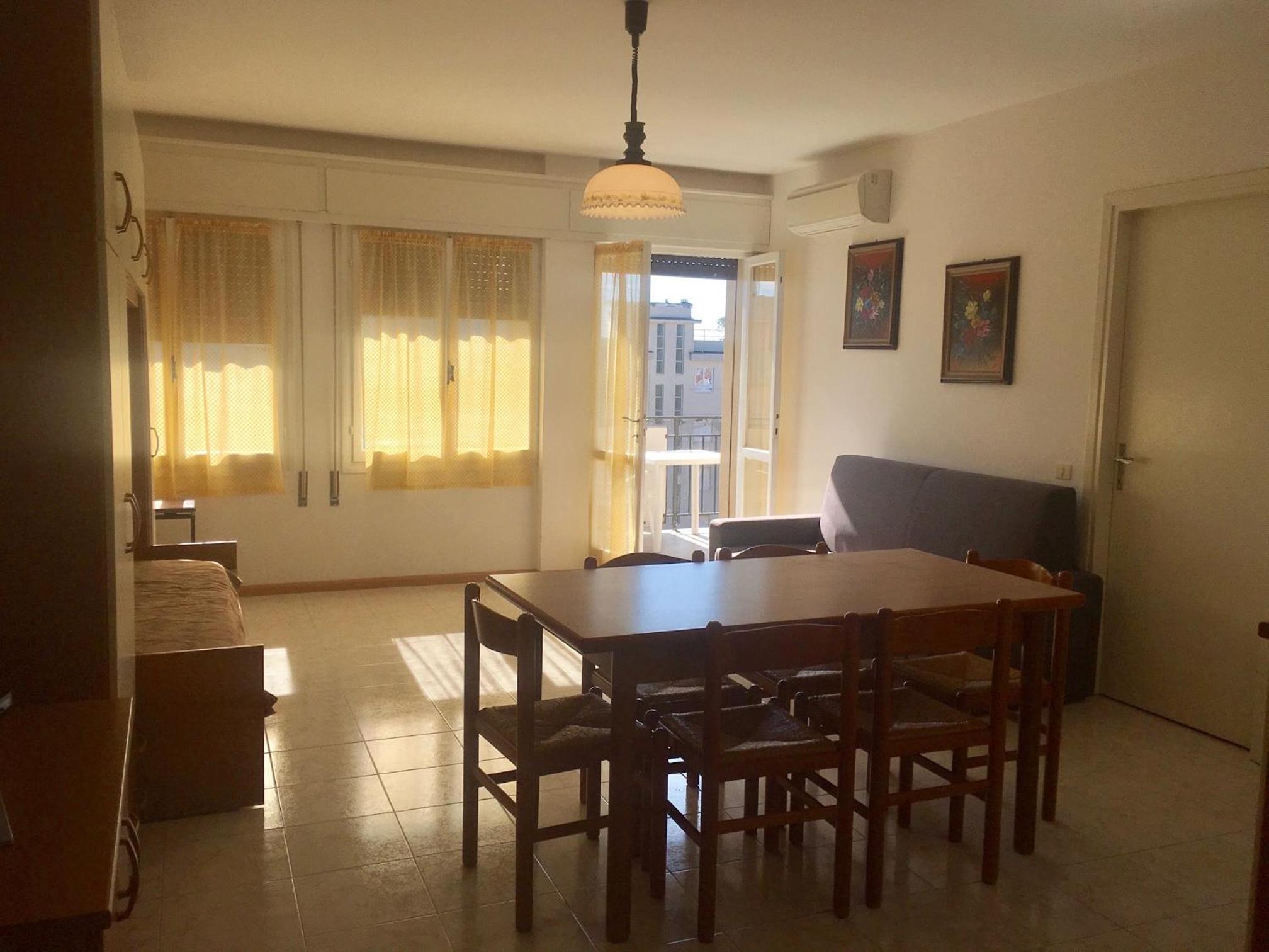 Santis 44 view 5