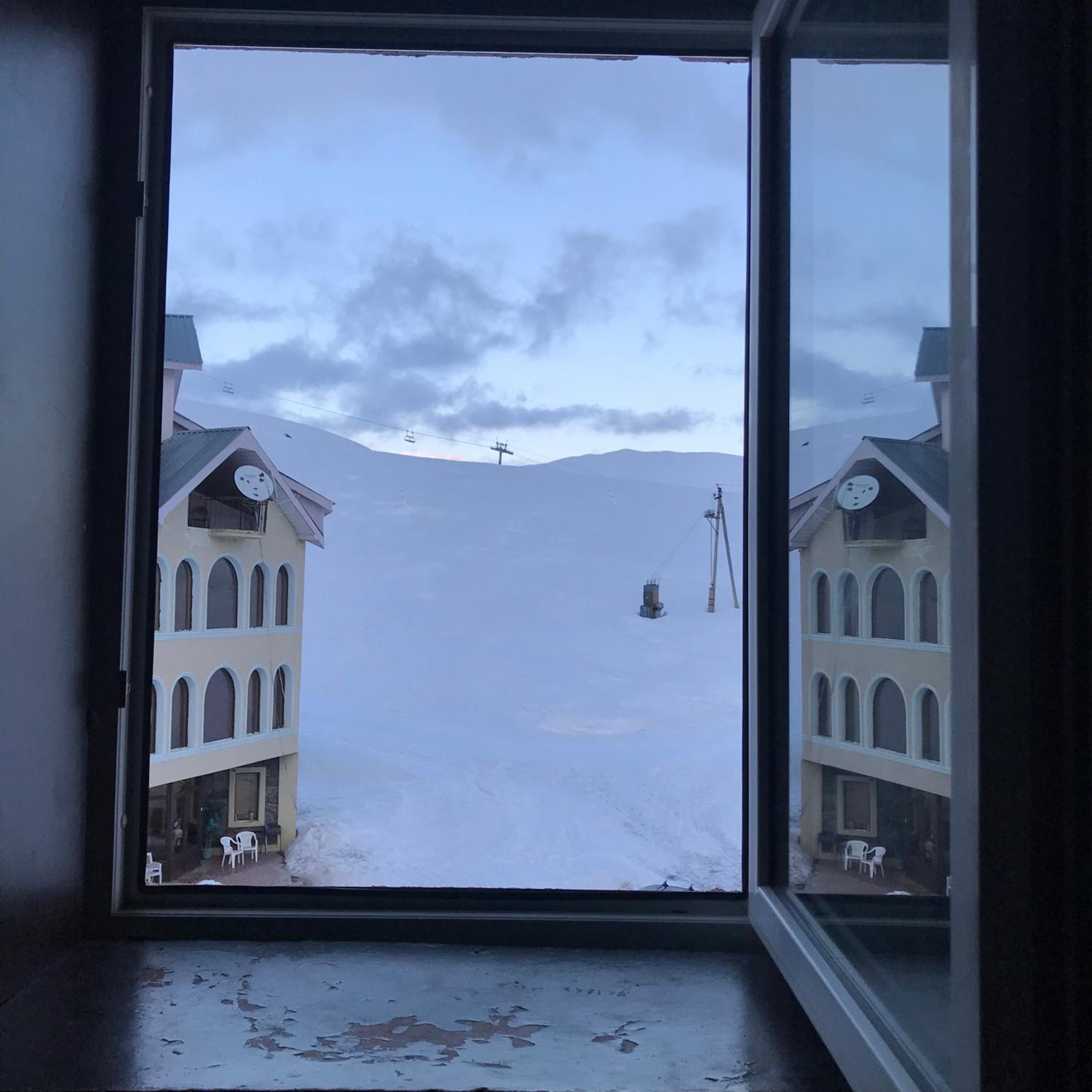White Shino Hostel