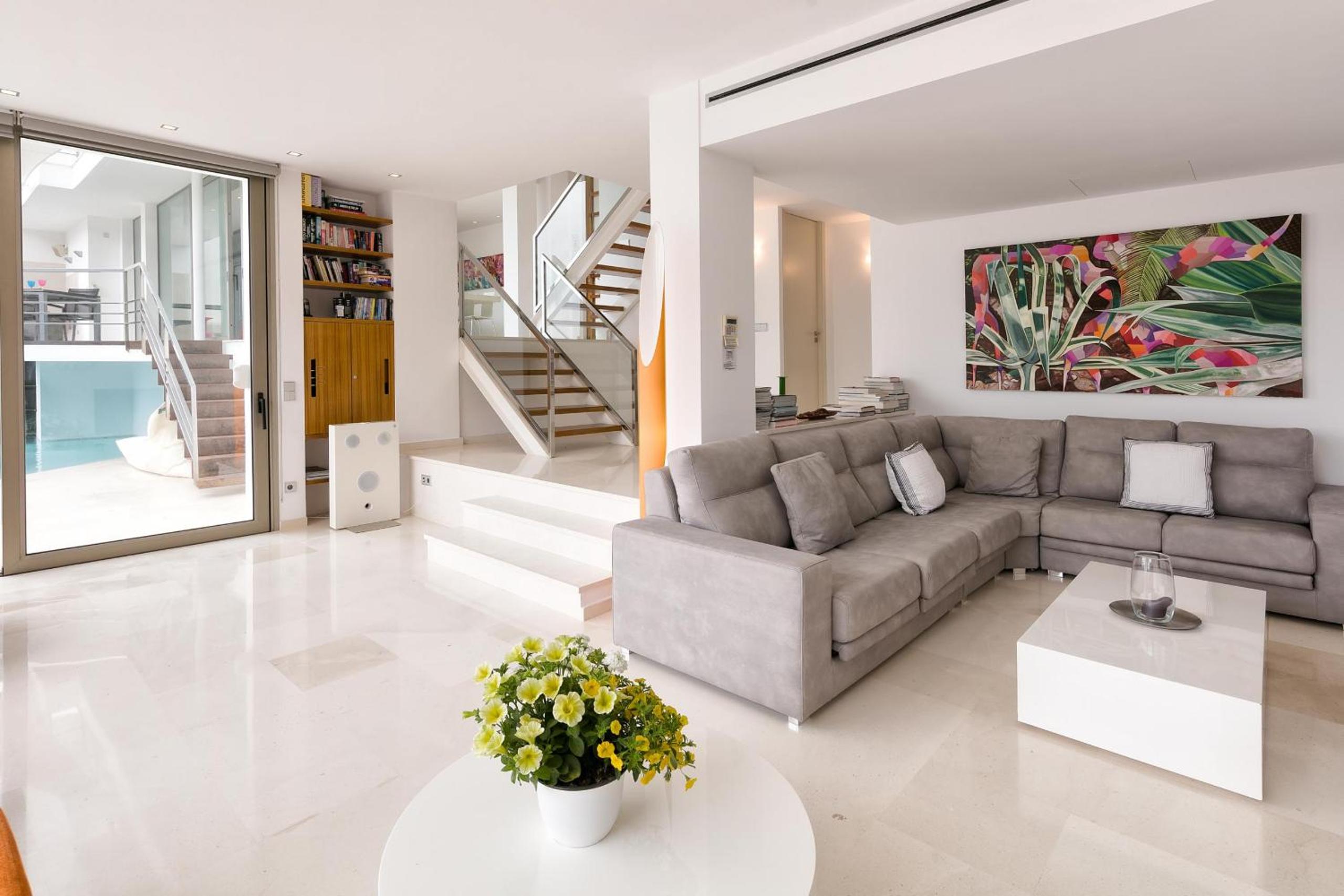 VILLA VADELLA view 5