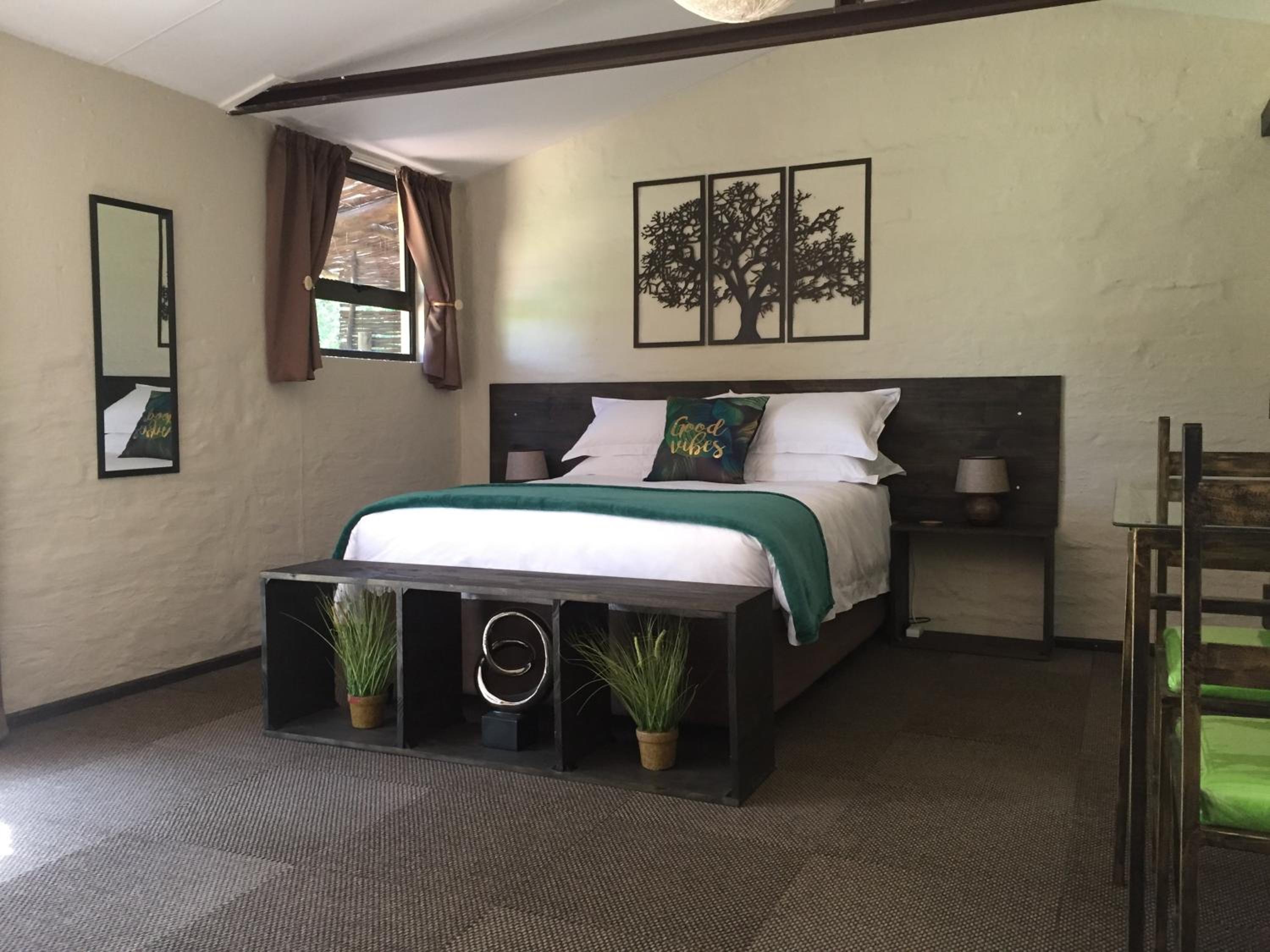 TreeTopia Guesthouse