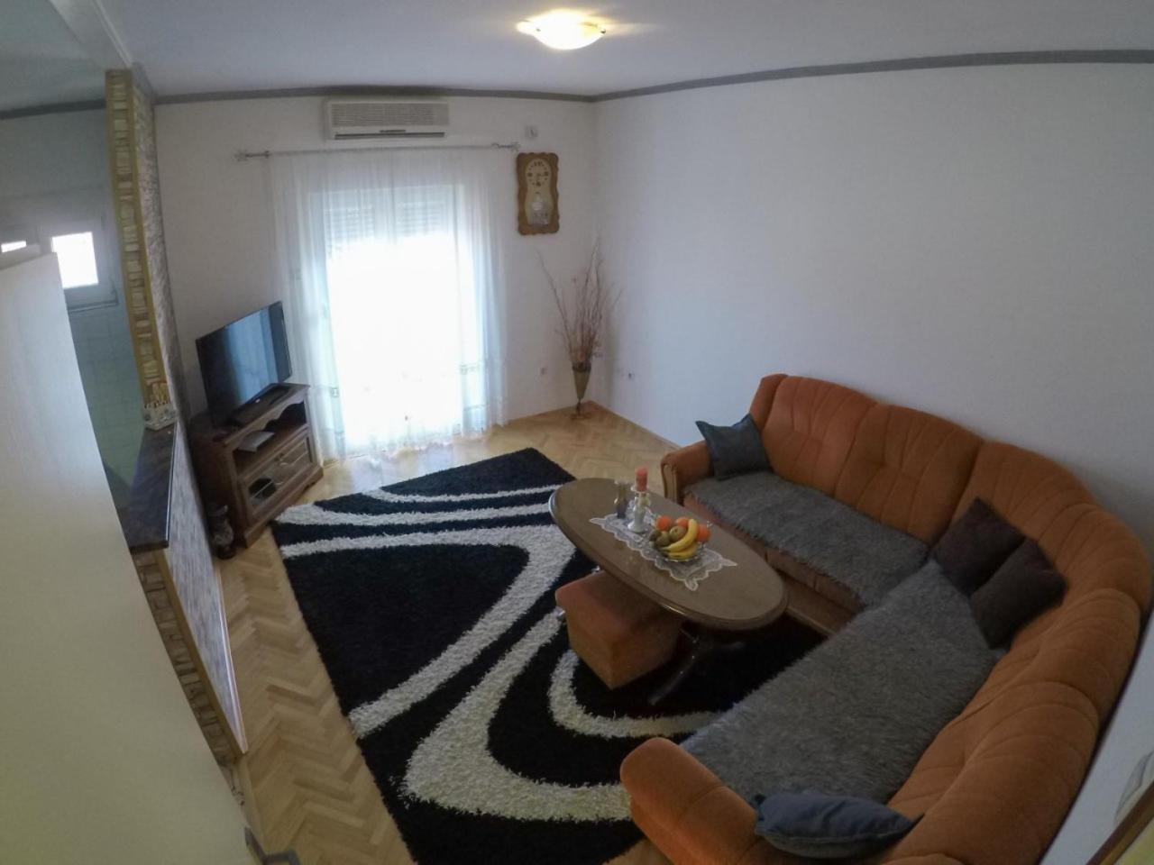Photo 32