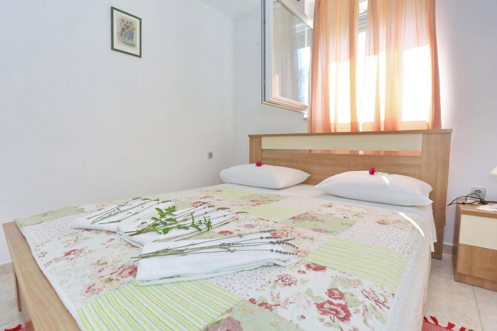 Apartments Romansa