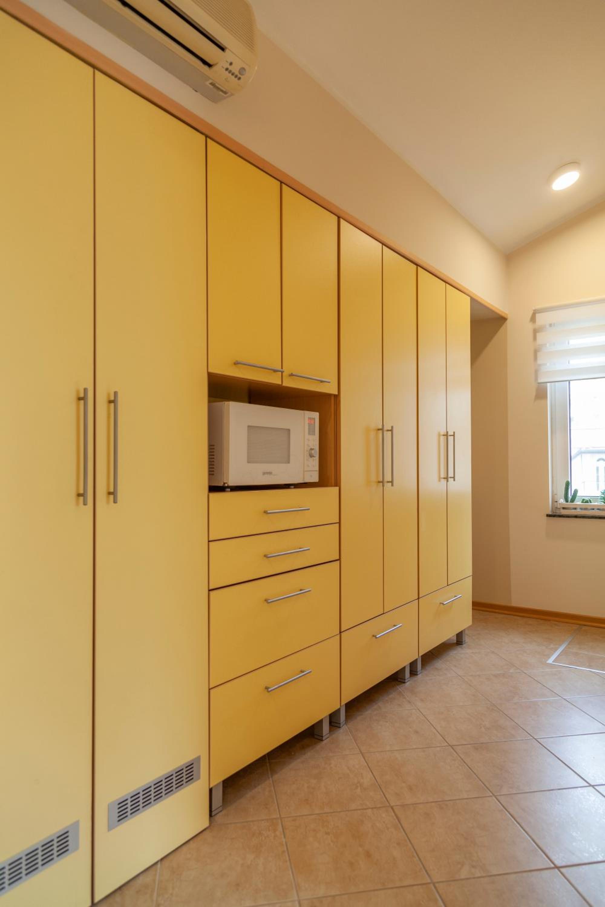 DC Executive Homes view 3