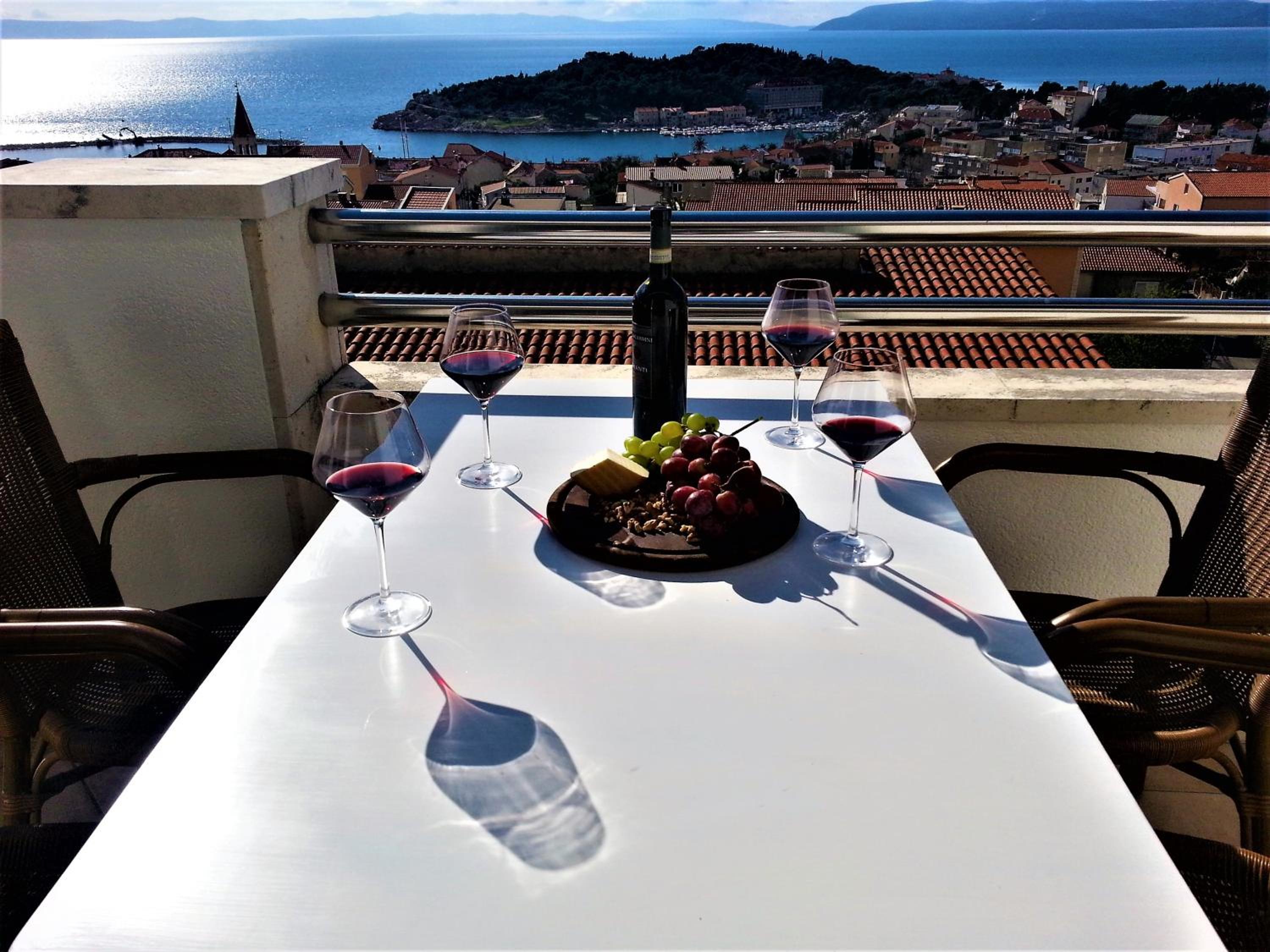 Hotel Apartment Sunset - Image 1