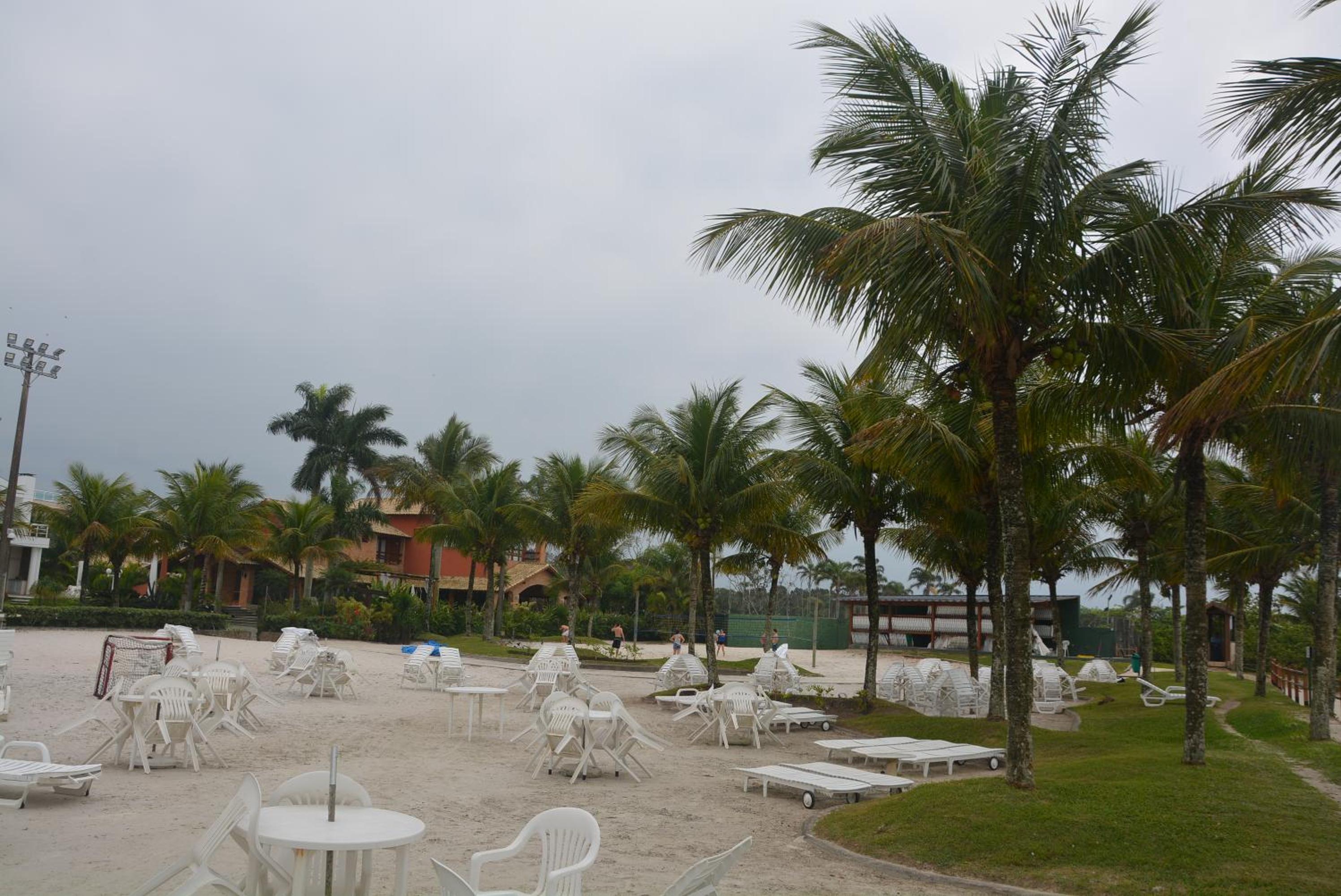 CASA COND HANGA ROA BERTIOGA 4 Func
