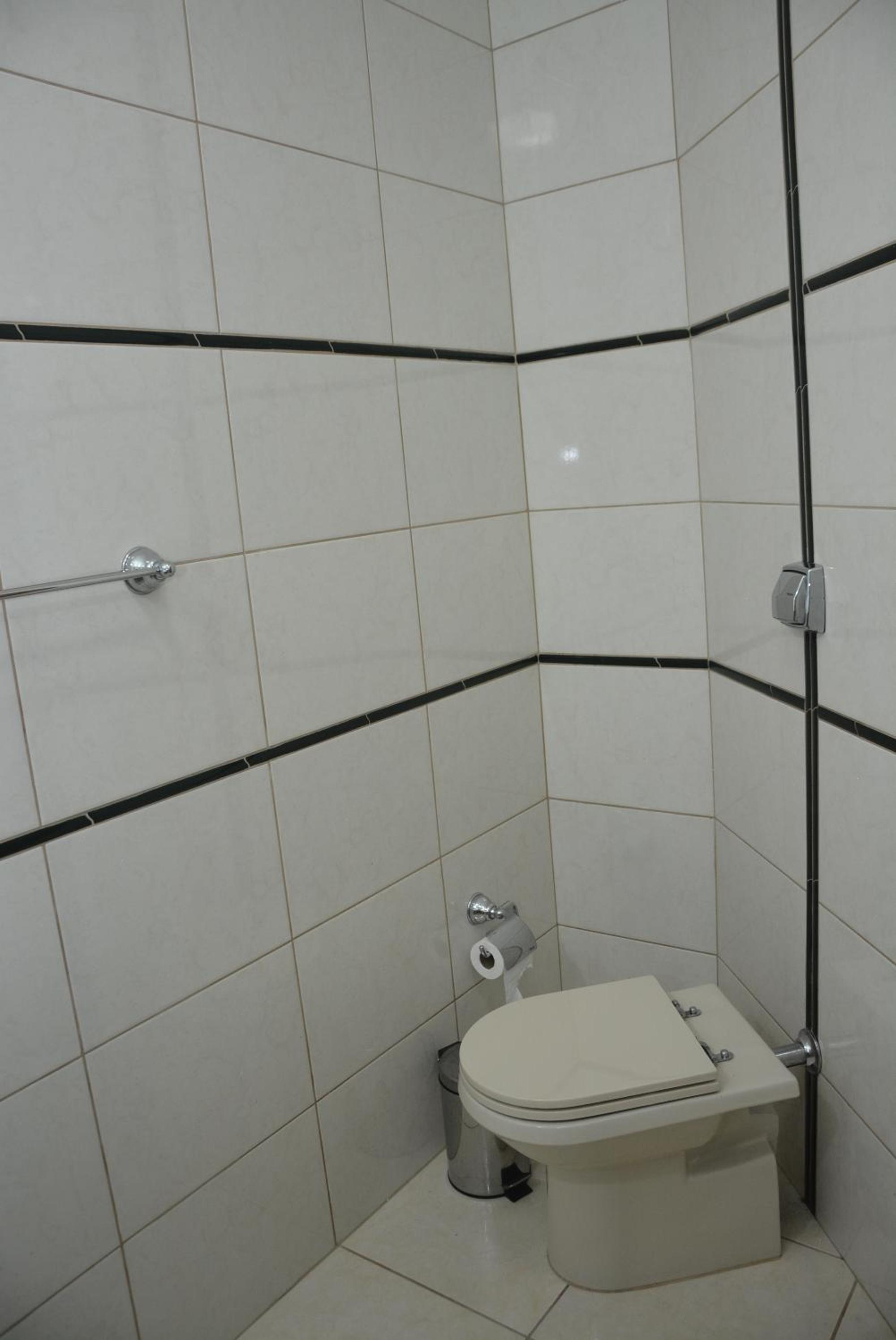 CASA COND HANGA ROA BERTIOGA 4 Func
