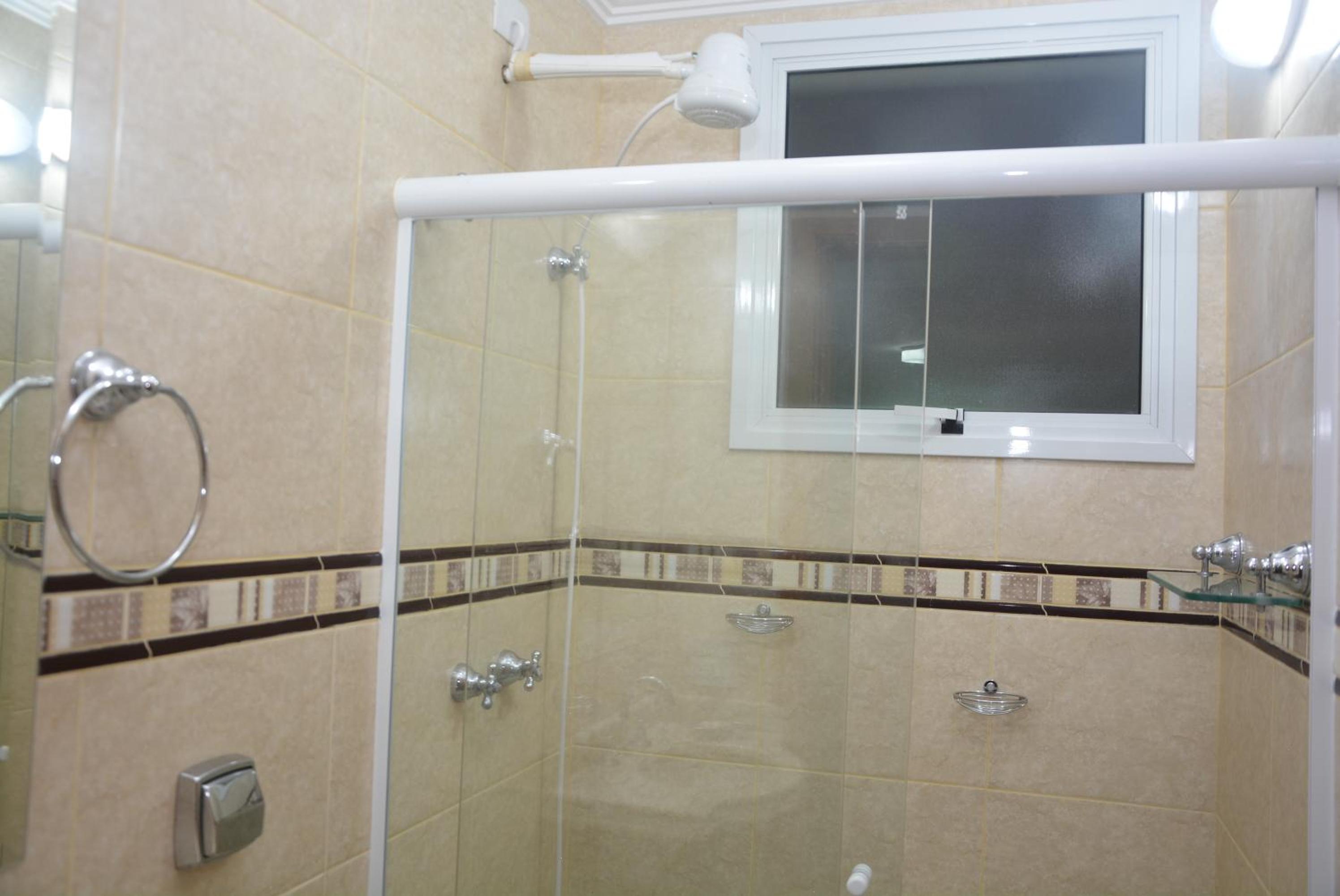 CASA COND HANGA ROA BERTIOGA 4 Func