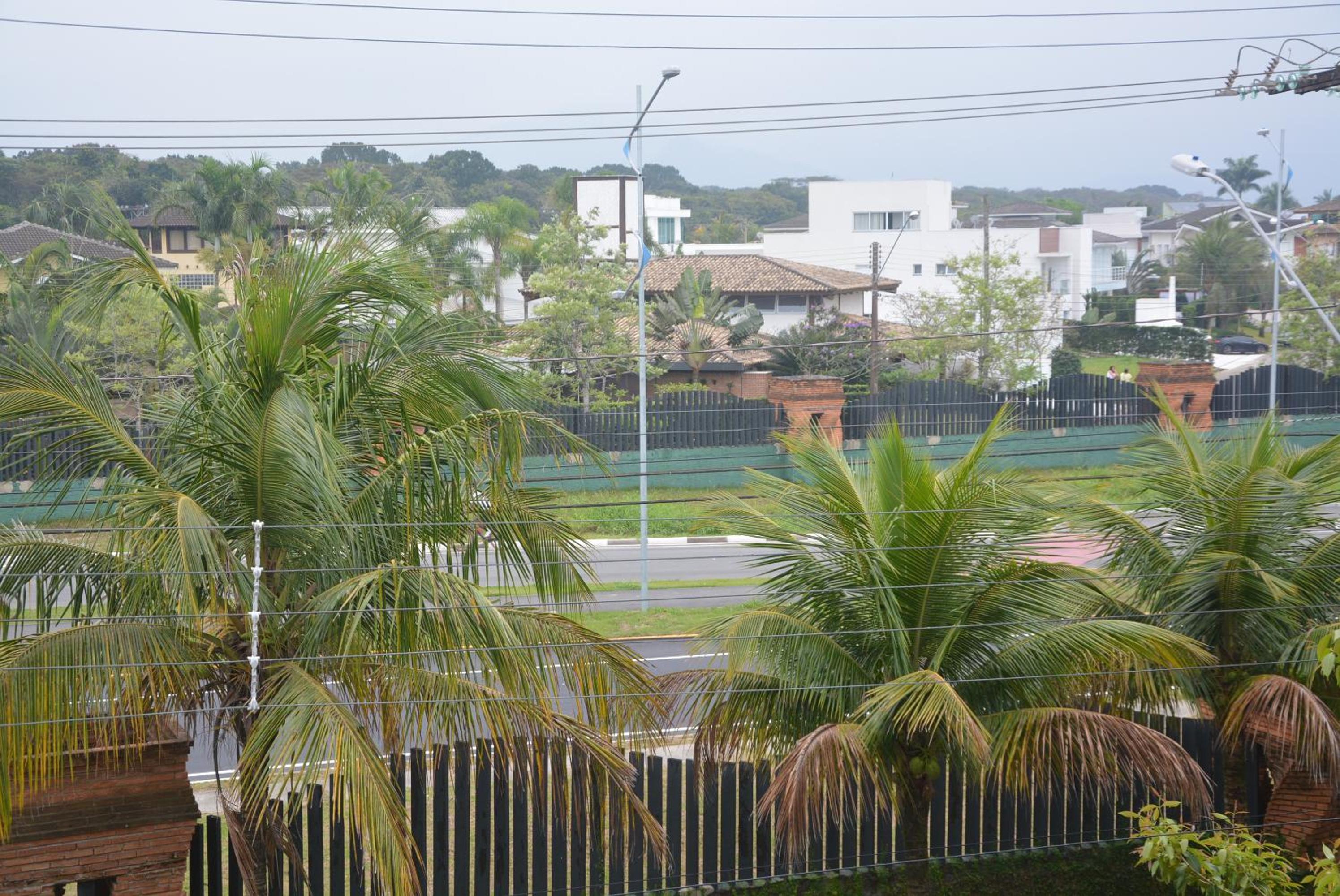 CASA COND HANGA ROA BERTIOGA 4 Func