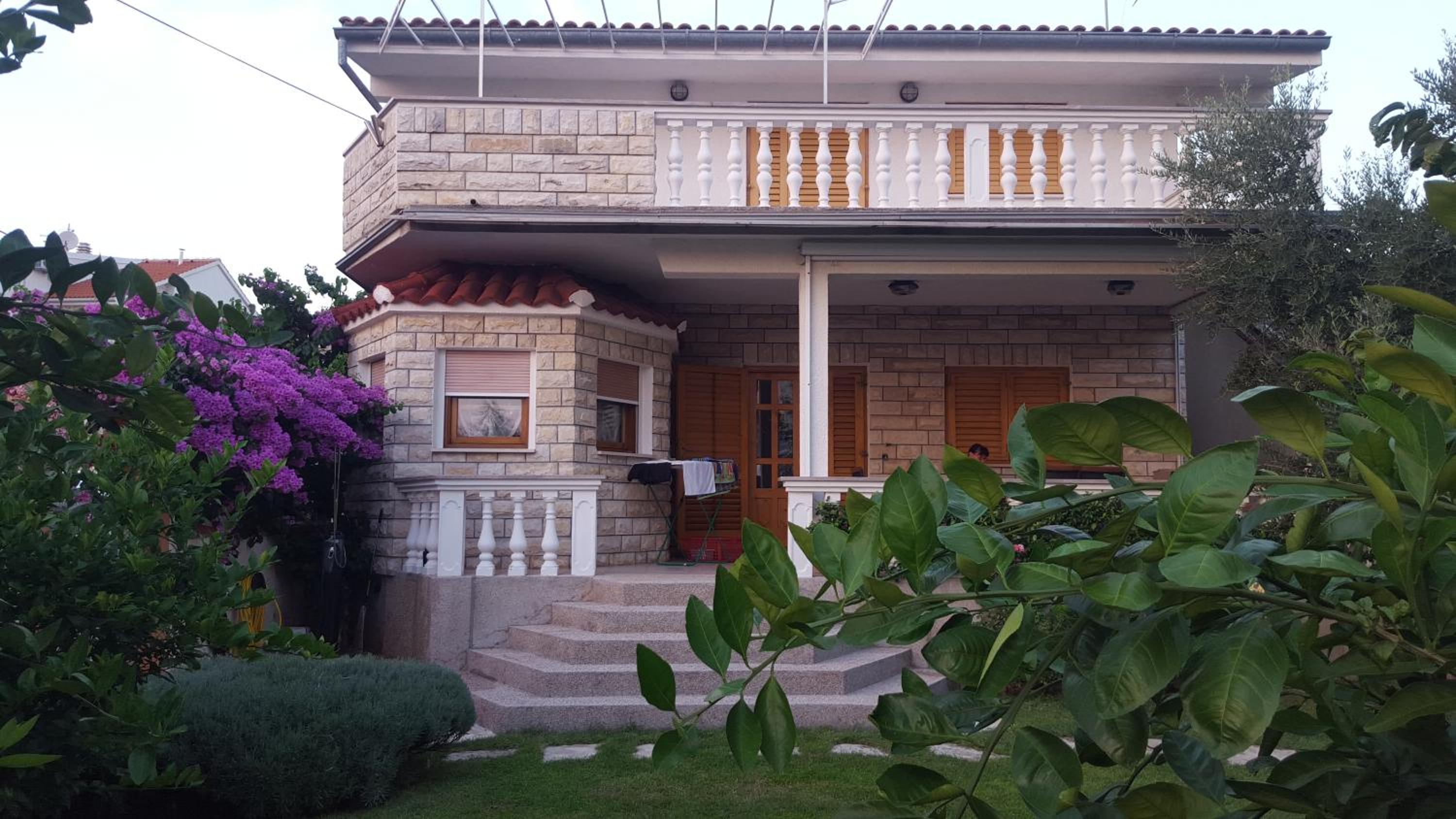 Hotel Apartment Sunset - Image 1