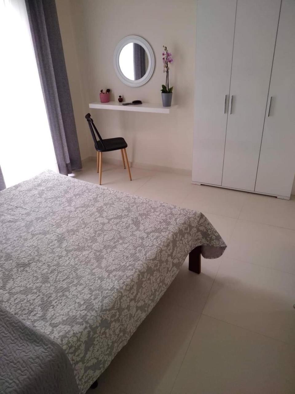 Konstantina Apartment near the Beach