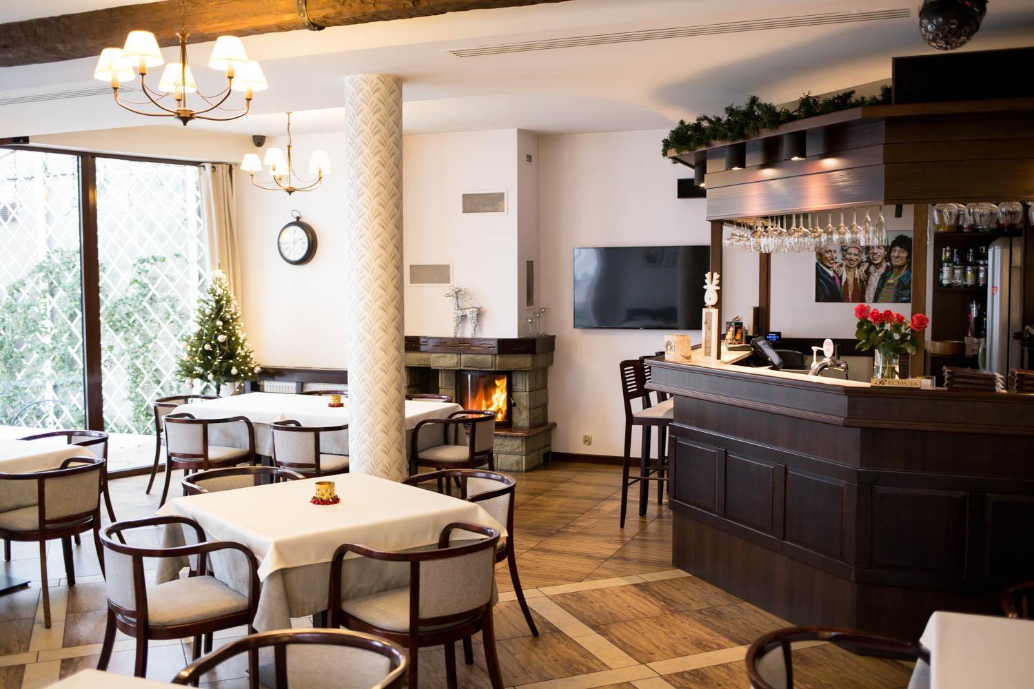 restaurant