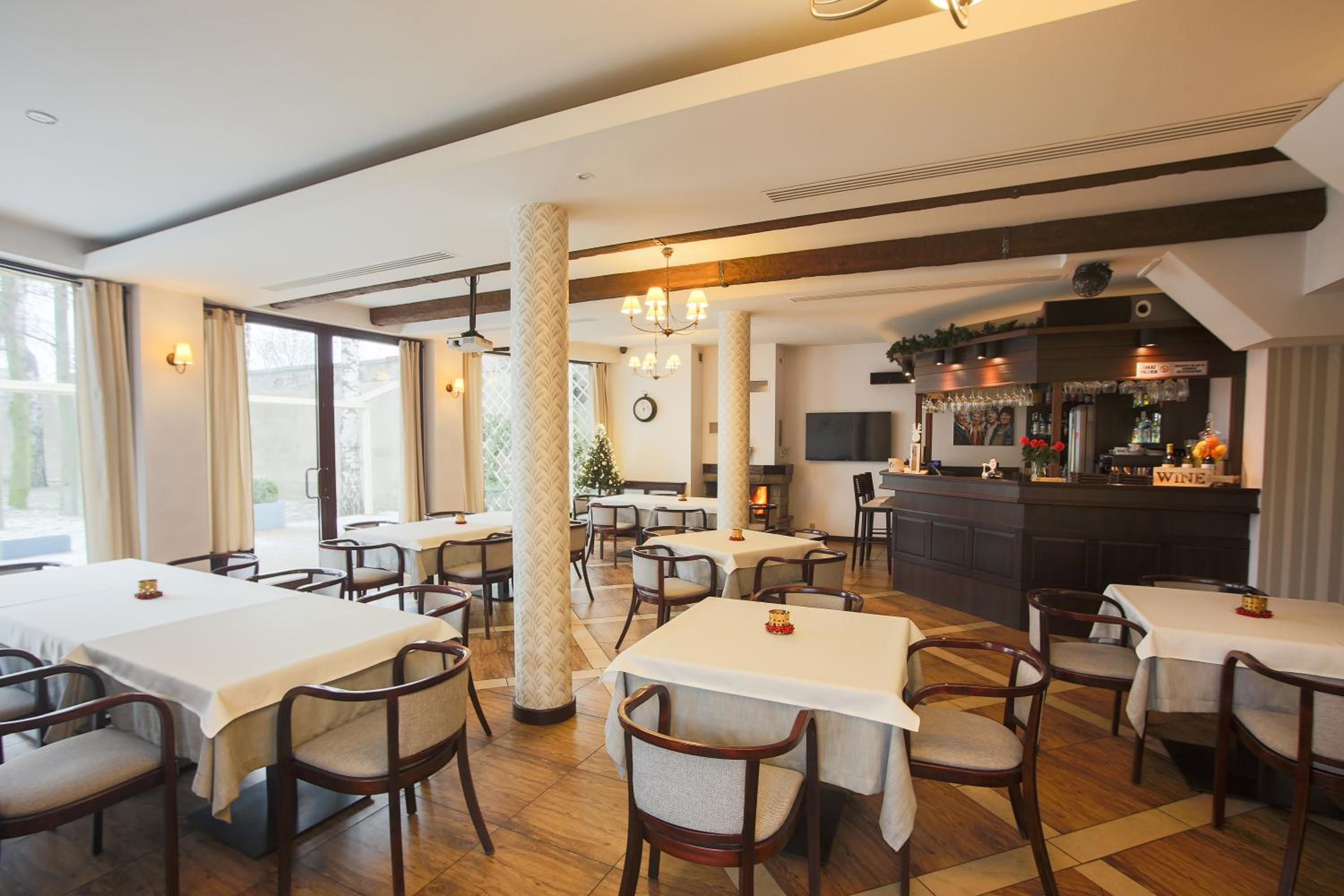 restaurant