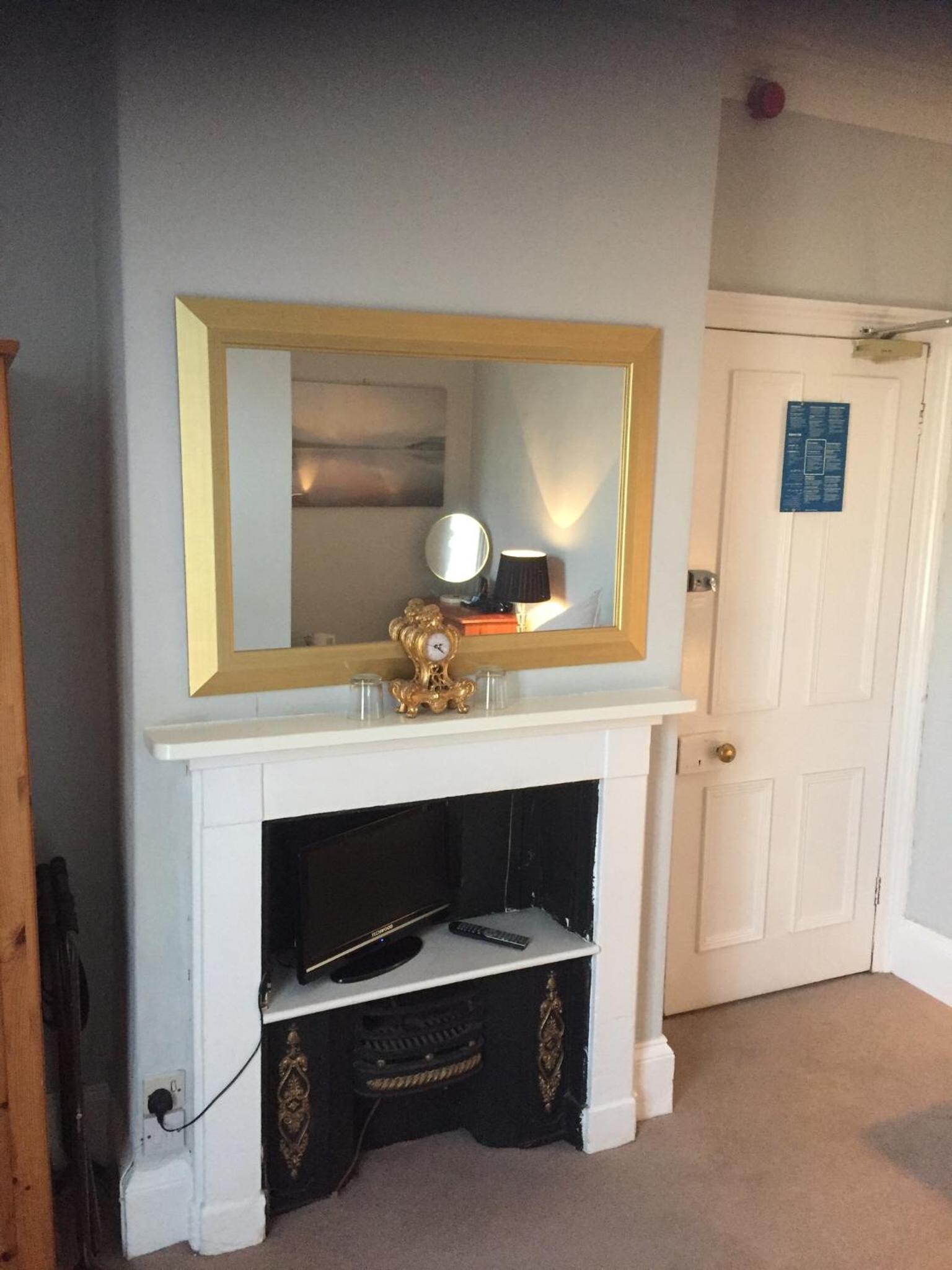 Holly Lodge photo 2