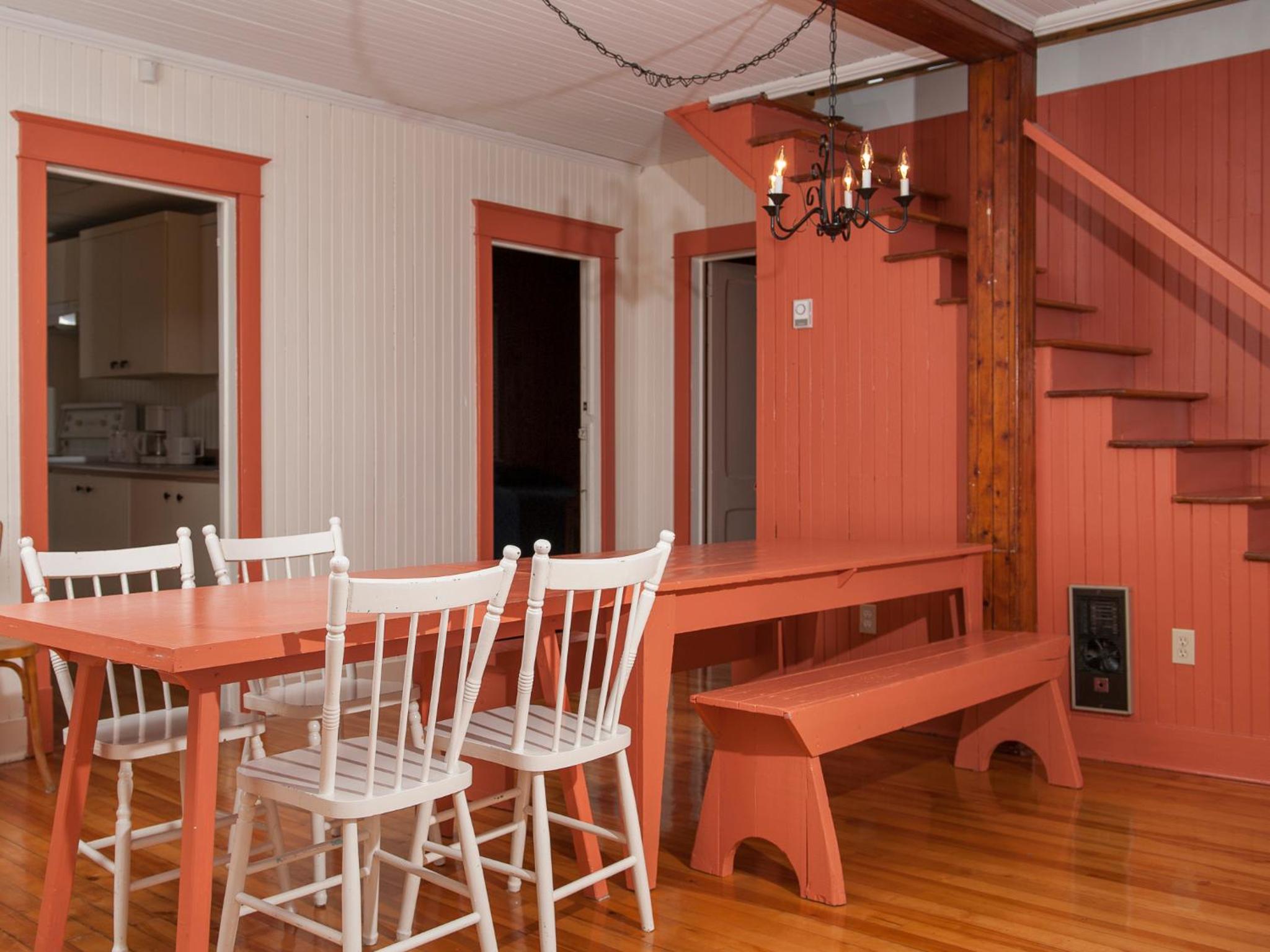 Au Pic de l'Aurore Motel-Chalets