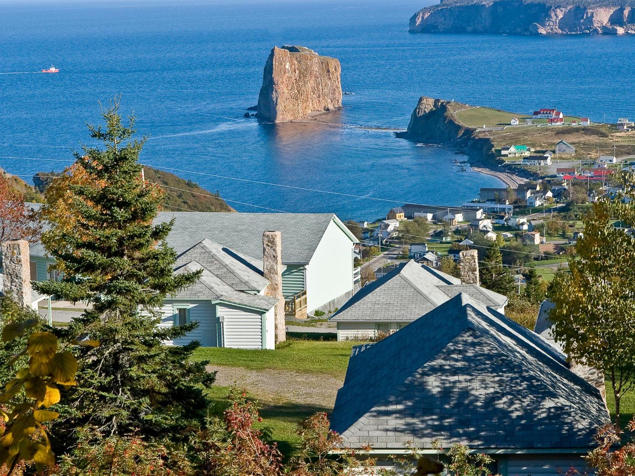 Au Pic de l'Aurore Motel-Chalets