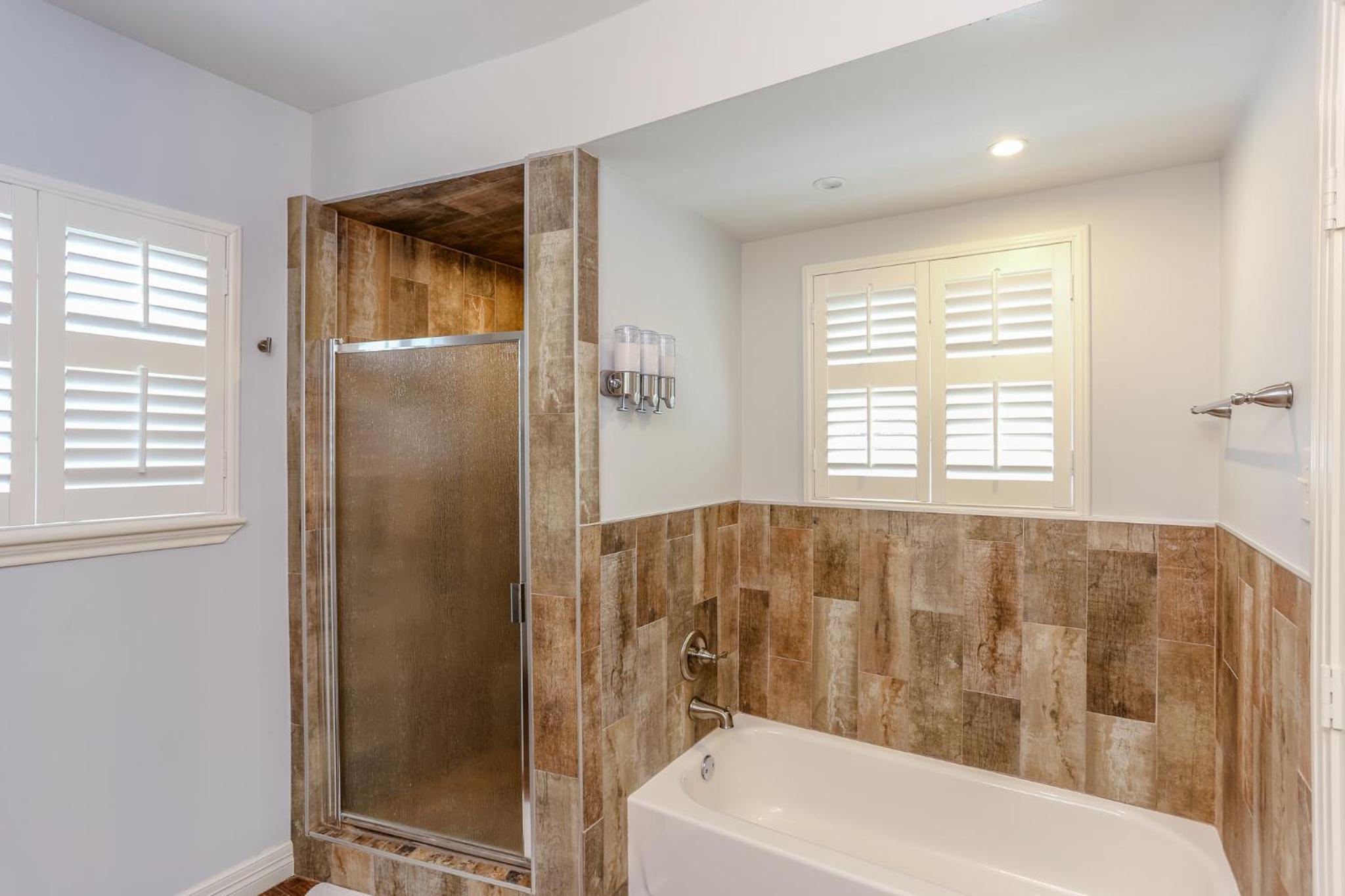 The Texas Bluebonnet - Metro Houston Luxury Home