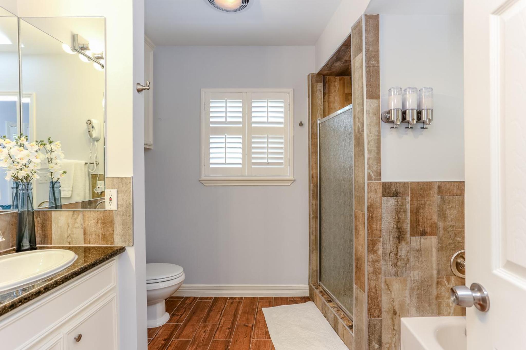 The Texas Bluebonnet - Metro Houston Luxury Home
