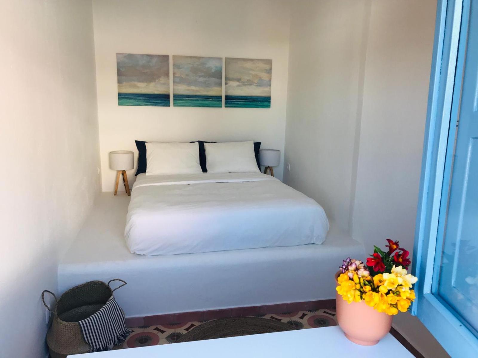 Casa Vila Adentro. Old town traditional house view 2